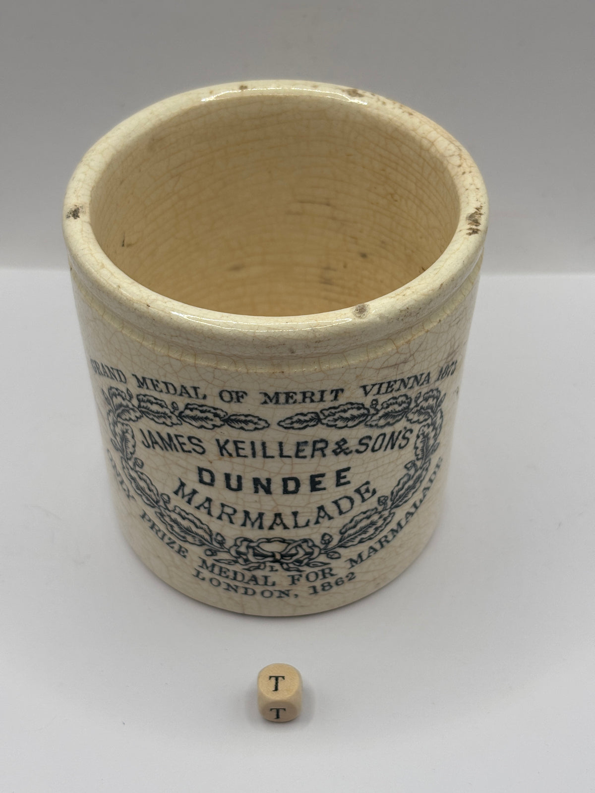 Old 1lb stoneware marmalade pot, James Keiller Dundee marmalade (T)