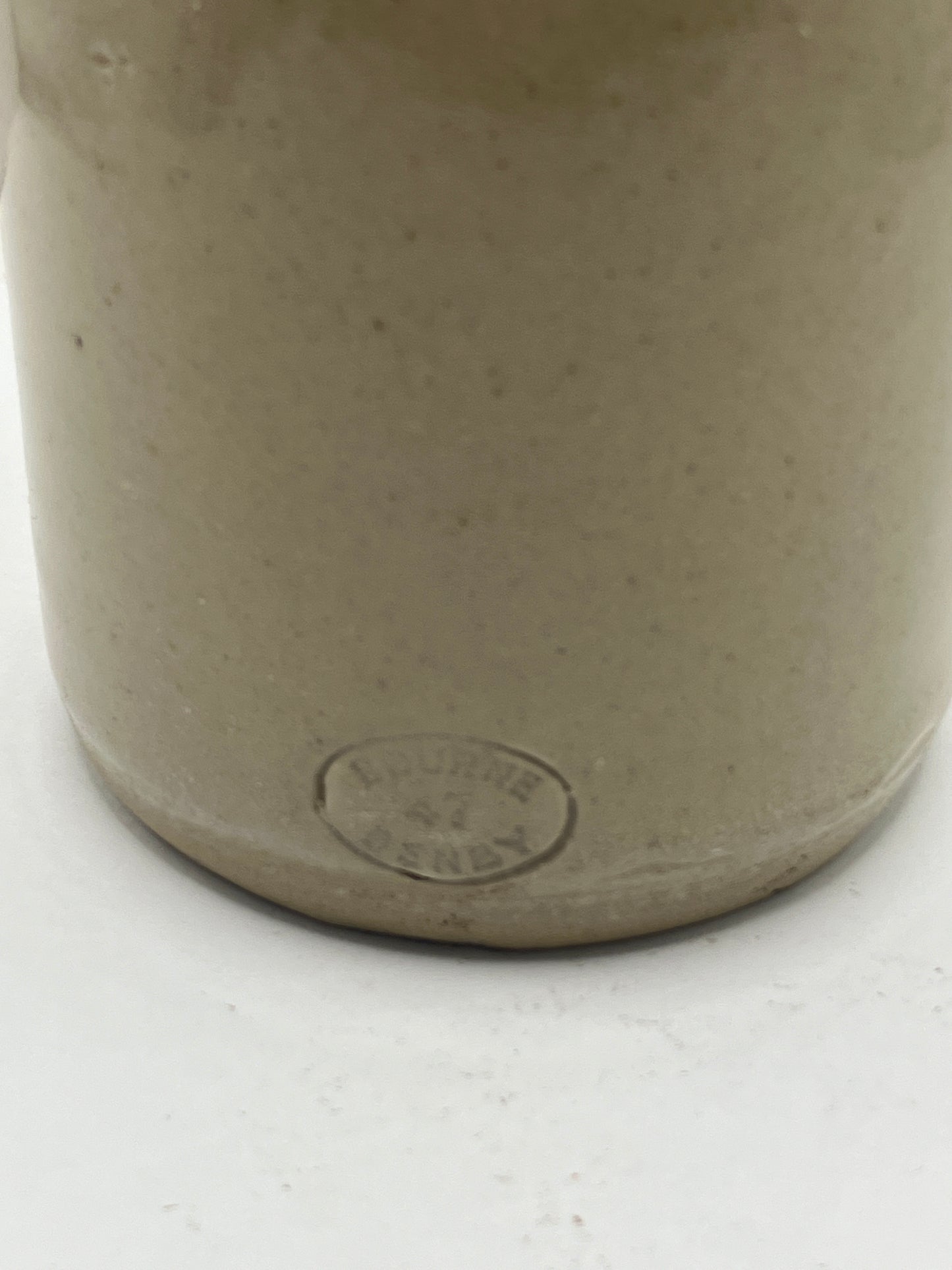 White stoneware ginger beer bottle, Harris & Co