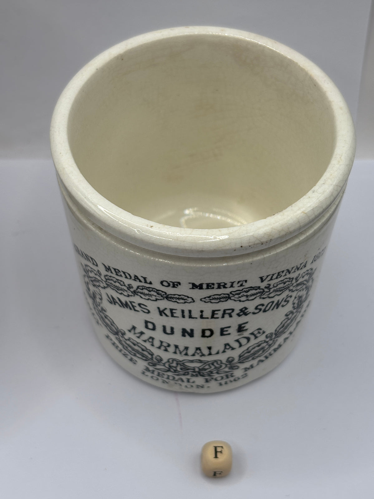 Old 1lb stoneware marmalade pot, James Keiller Dundee marmalade (F)