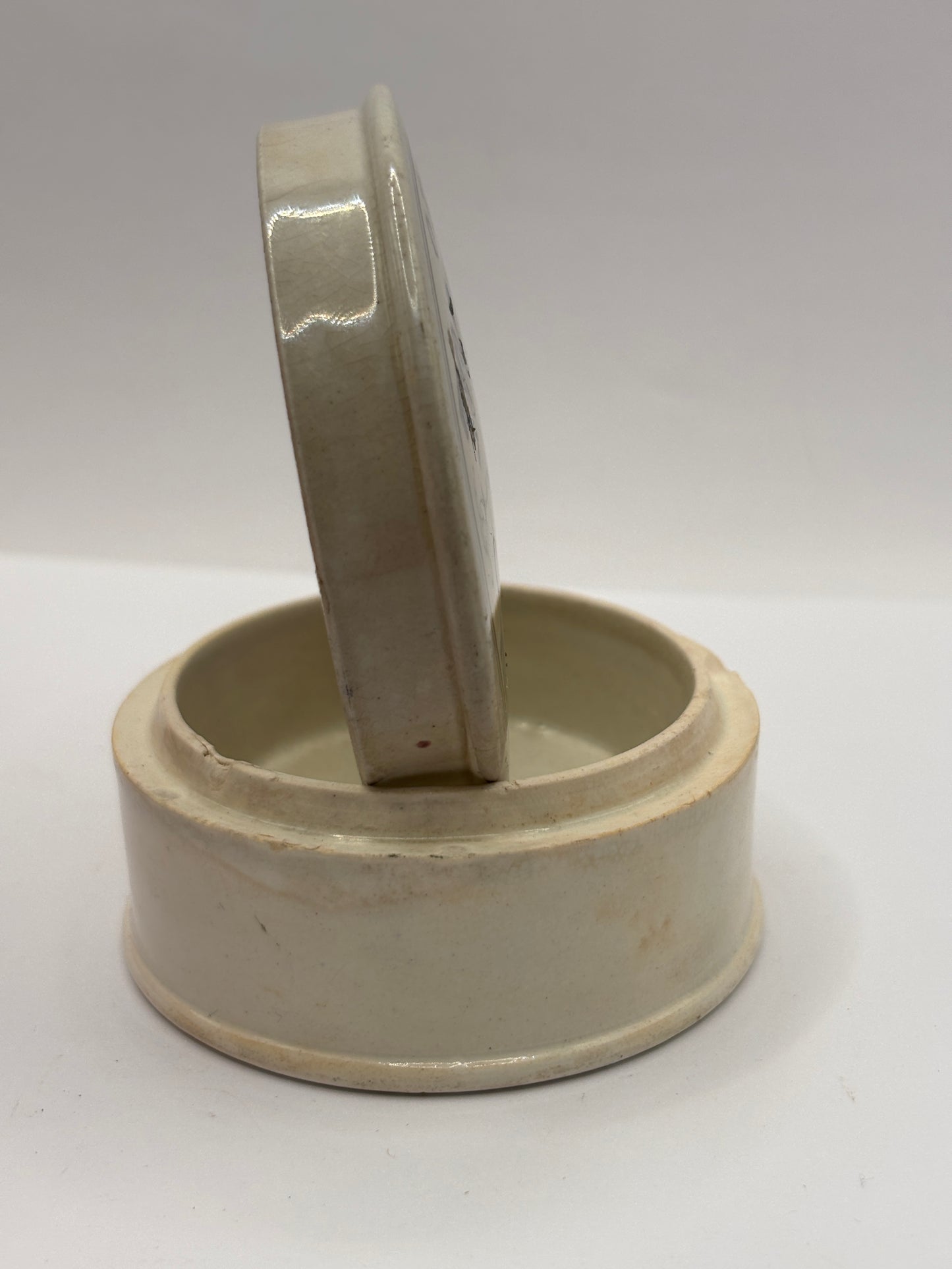 Old advertising lid and base, oriental toothpaste