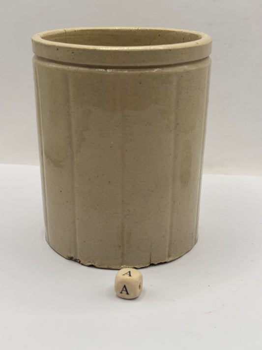 Old 1lb ribbed stoneware jam pot (a)