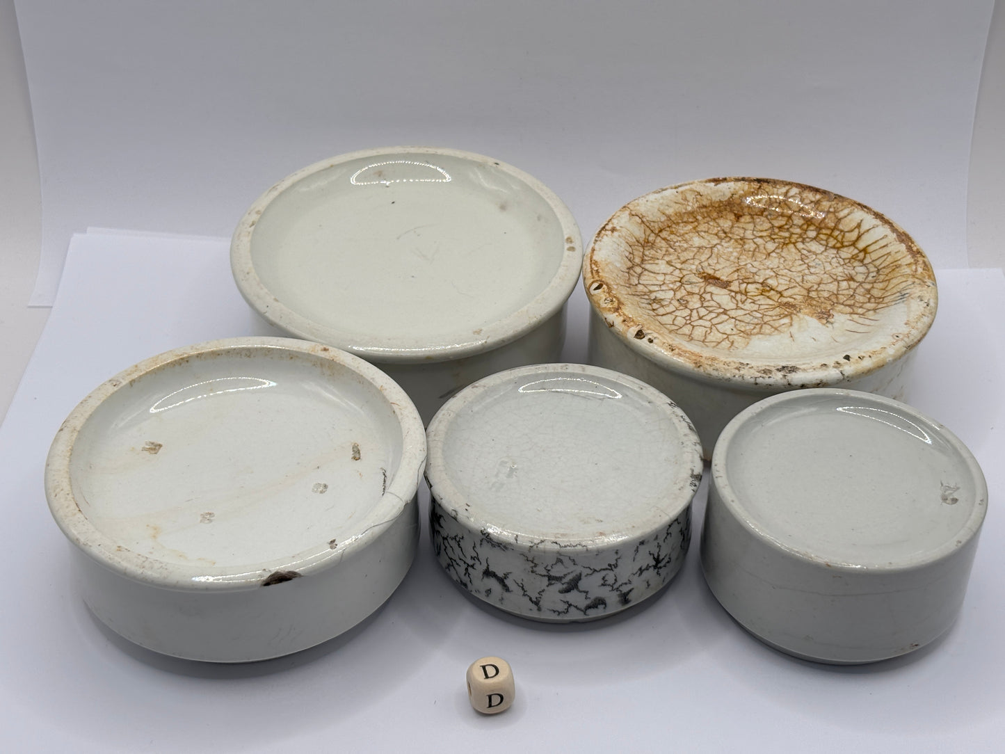 5 pot lid bases/risers/stackers (D)