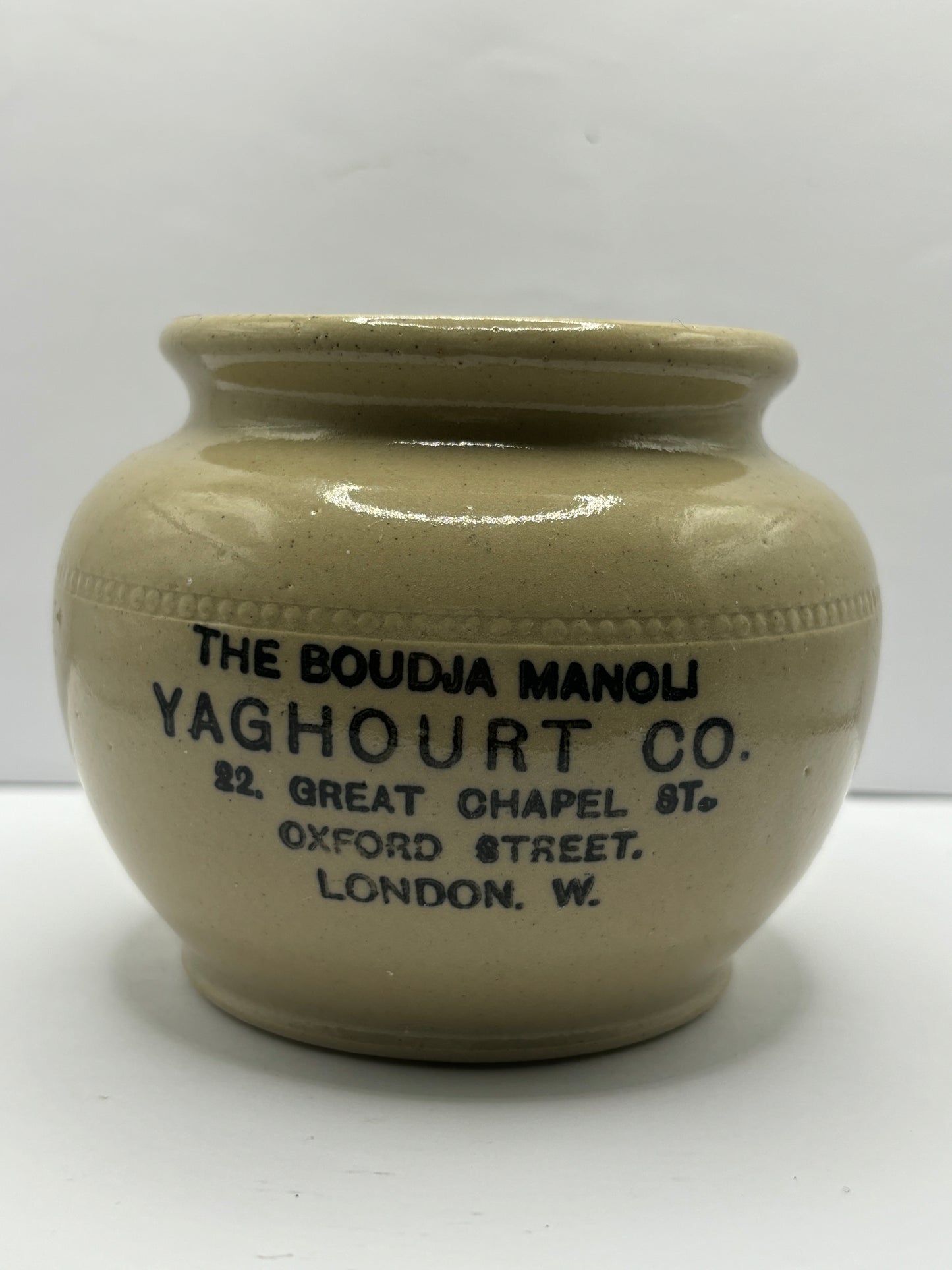 The Boudja Manoli yaghourt Co pot