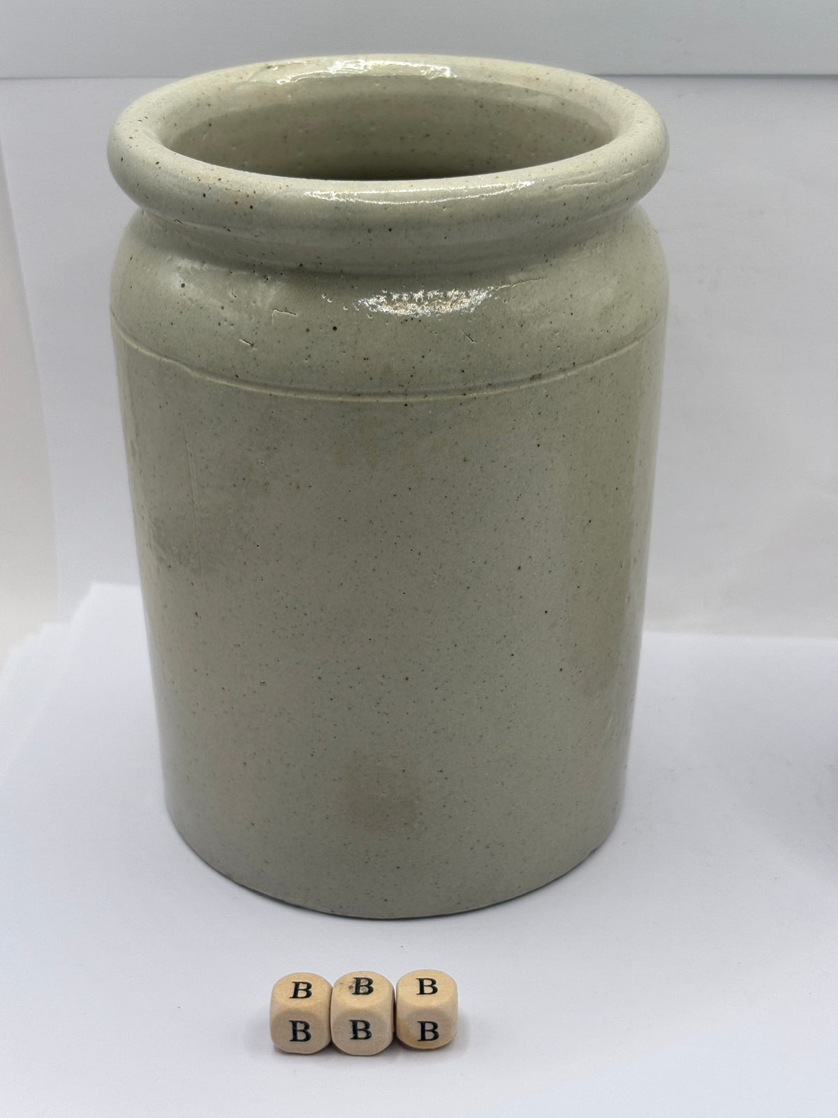 Old 2lb rolled top stoneware jam pot (BBB)