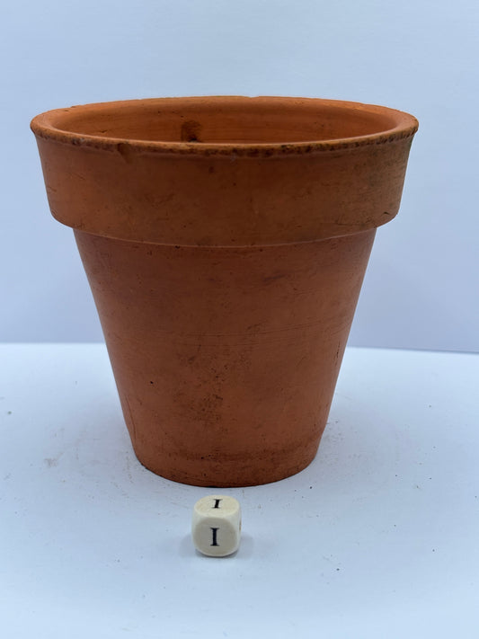Old terracotta plant pot (i)