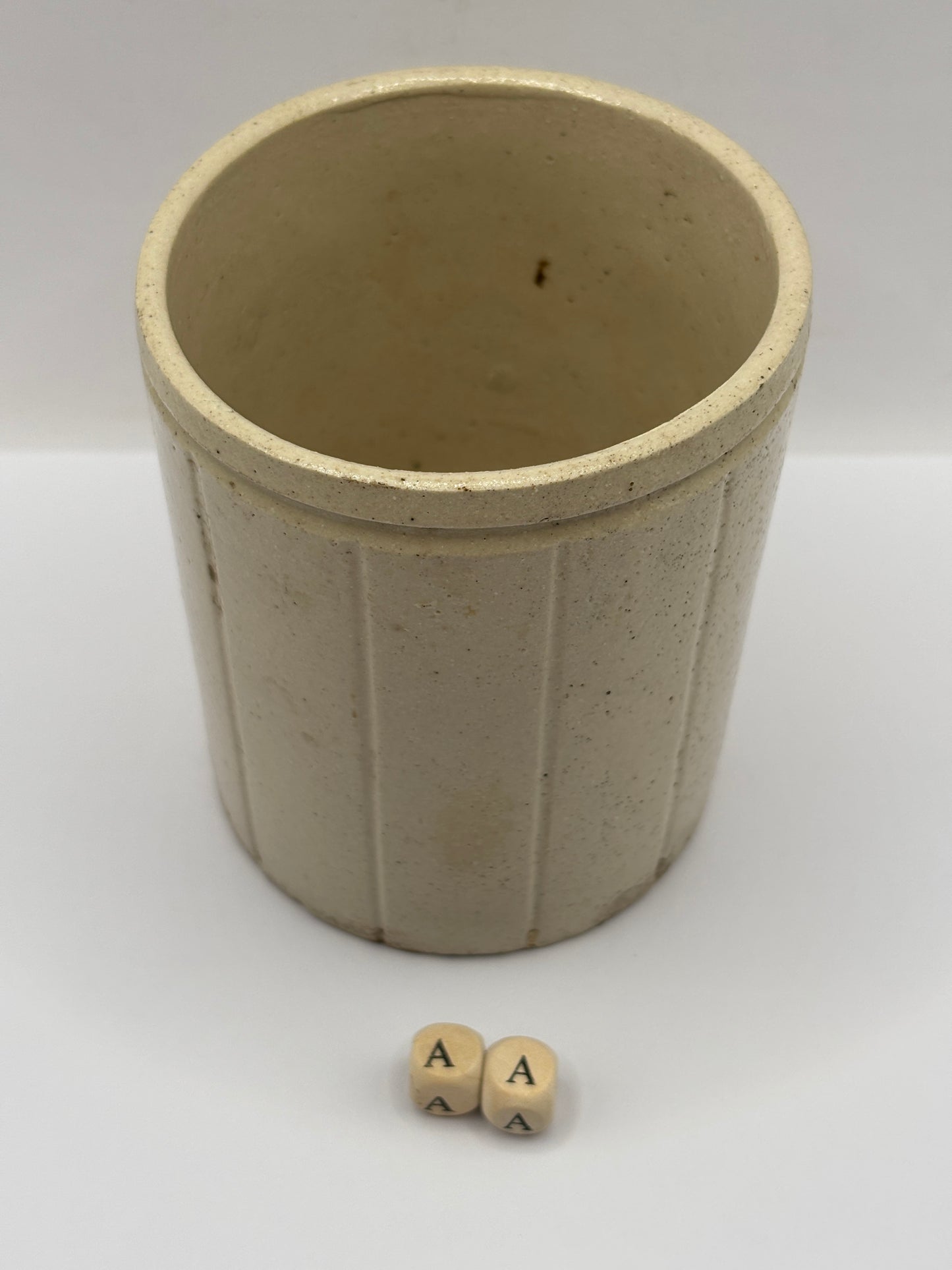 Old 1lb ribbed stoneware jam pot (aa) Hartleys