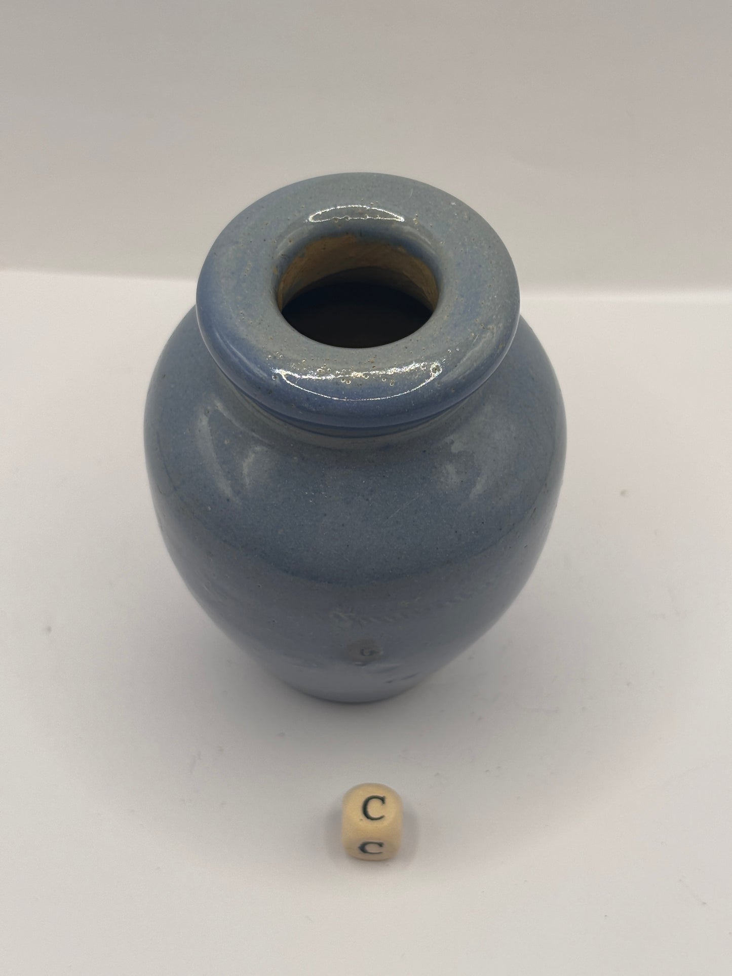 Old blue stoneware jar, Ronuk (C)