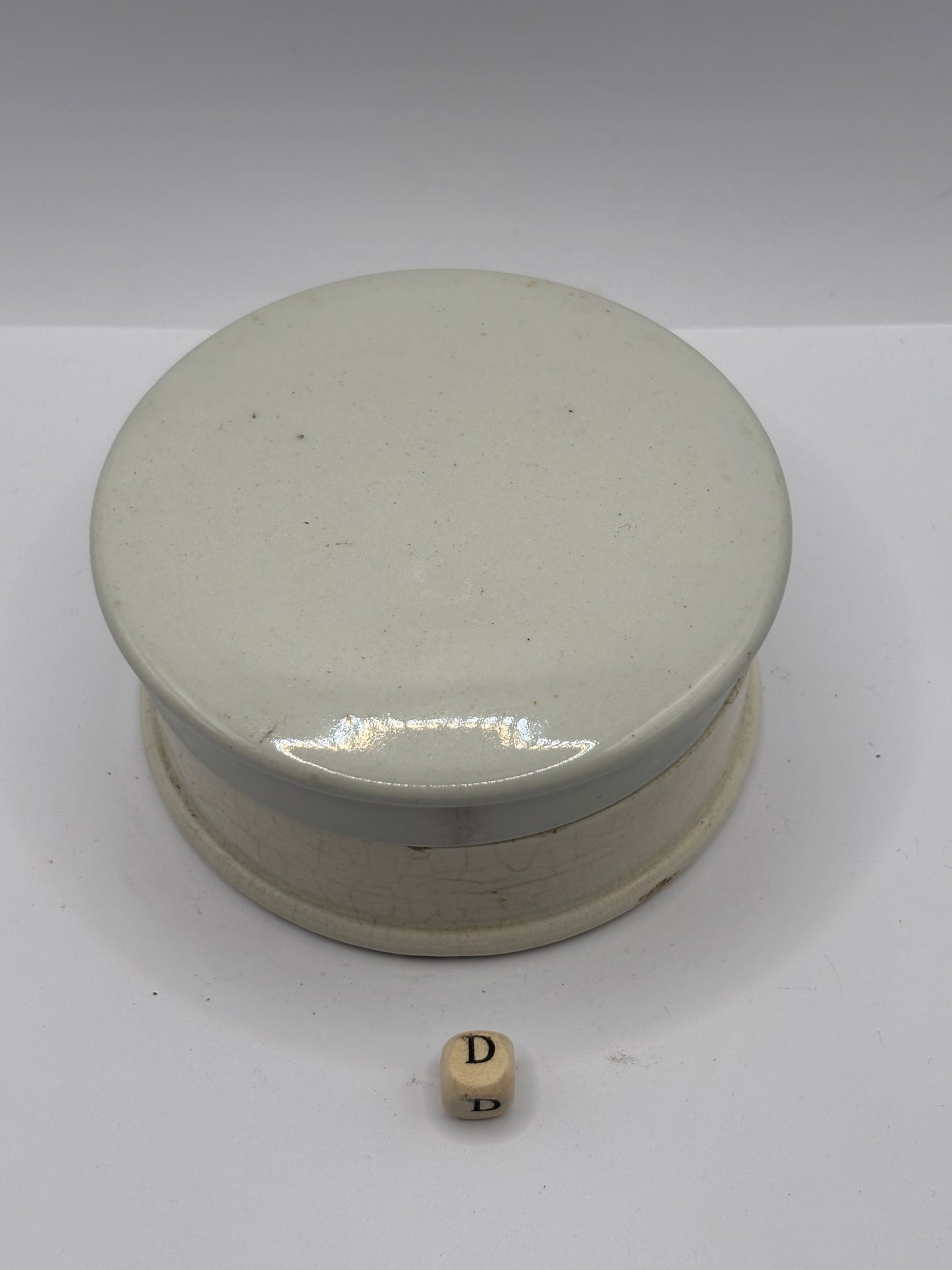 Old plain white stoneware lid and base (D)
