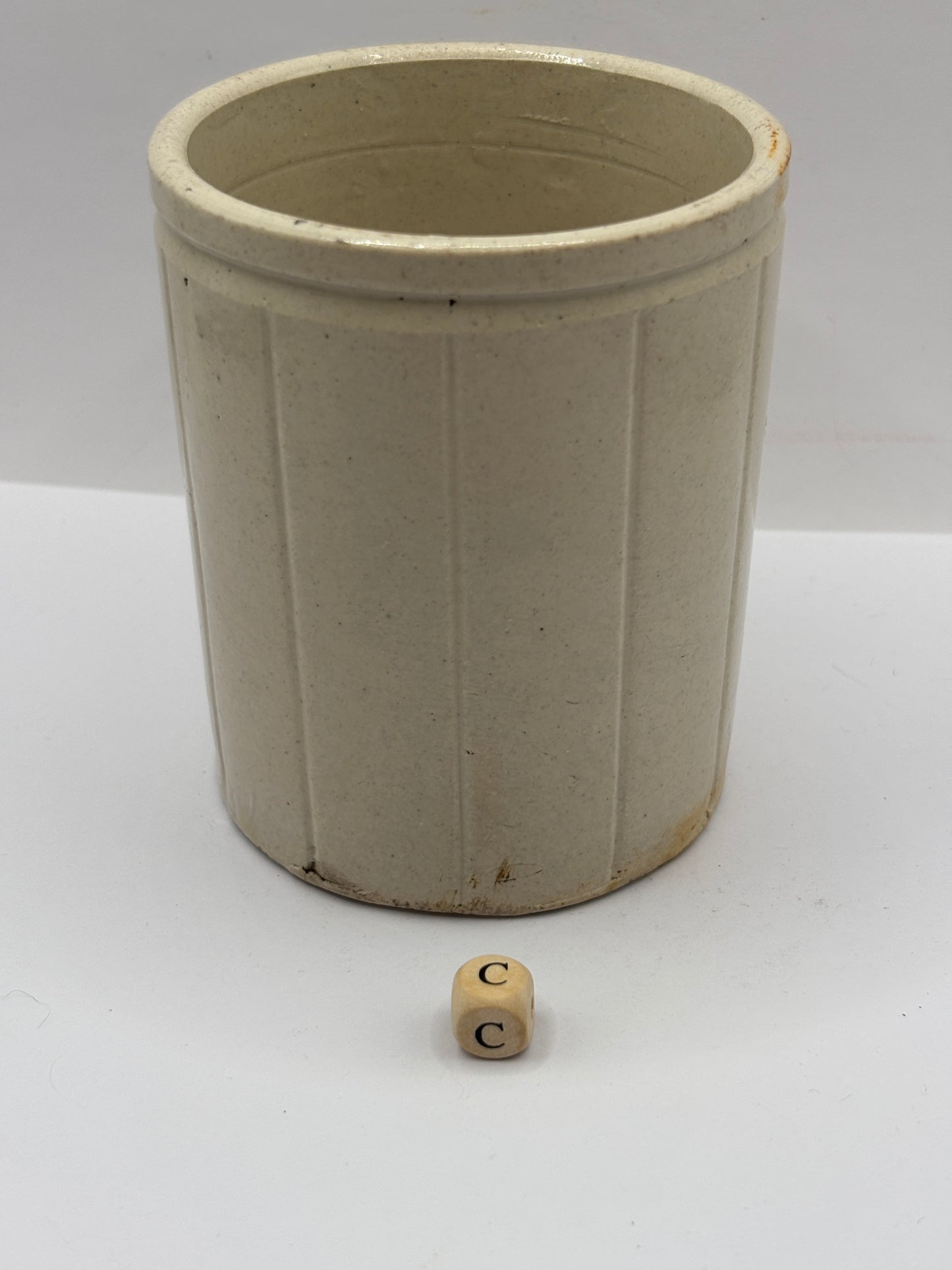 Old 1lb ribbed stoneware jam pot (c) Hartley’s