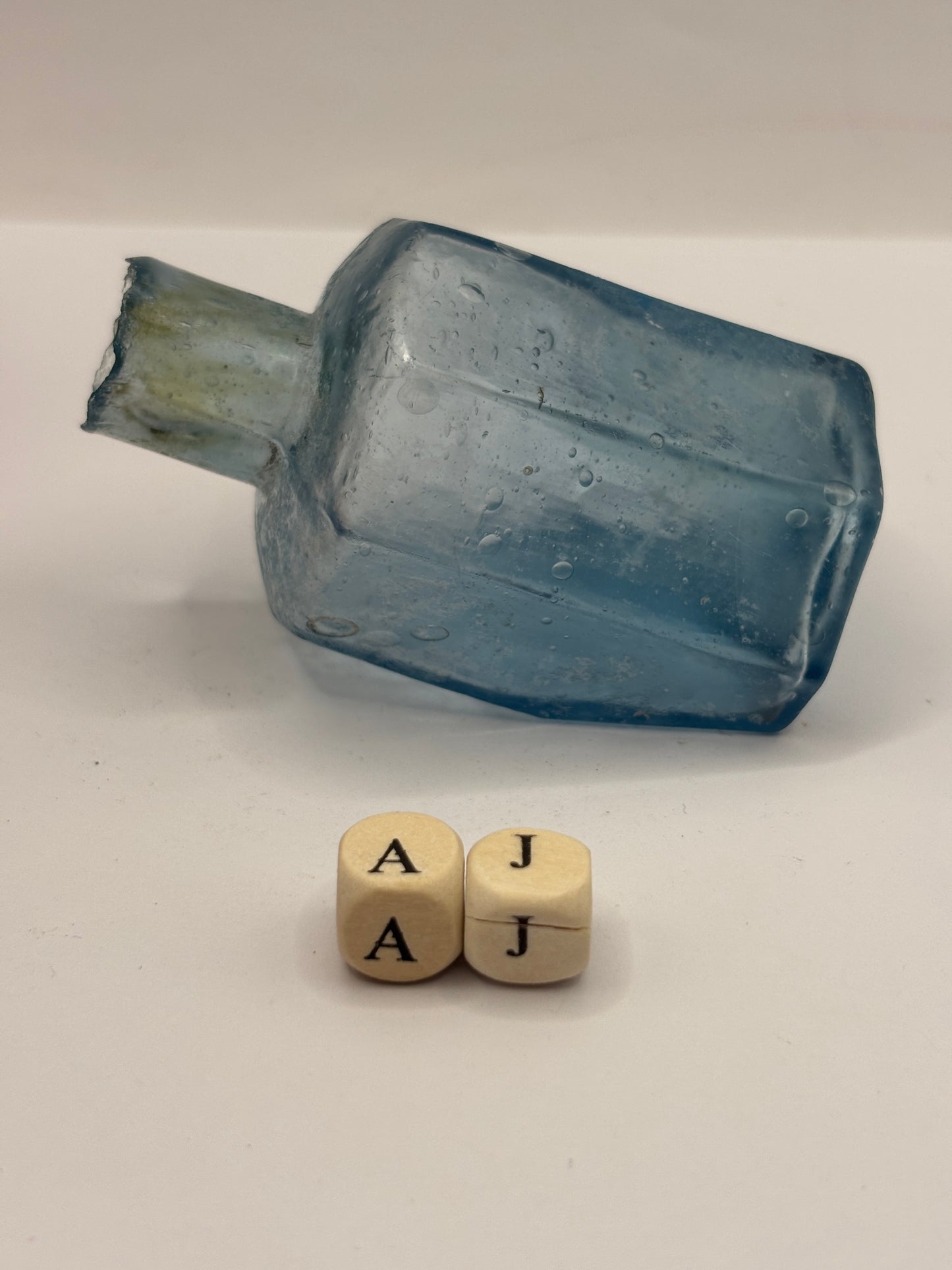 Old crusty blue glass inkwell, tipper ink, ink bottle, penny ink (AJ)