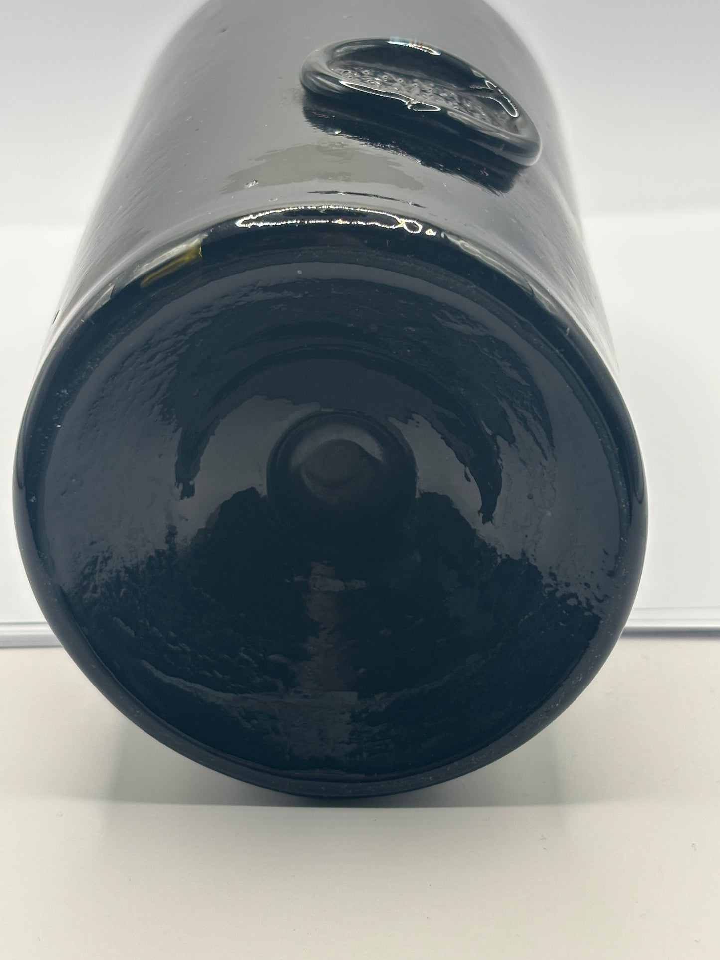 Old sealed wine bottle, Inner temple