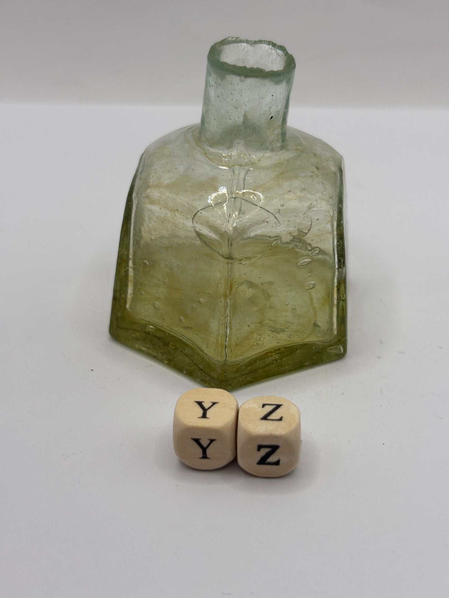 Old super swirly 6 sided ink bottle, inkwell, penny ink (YZ)