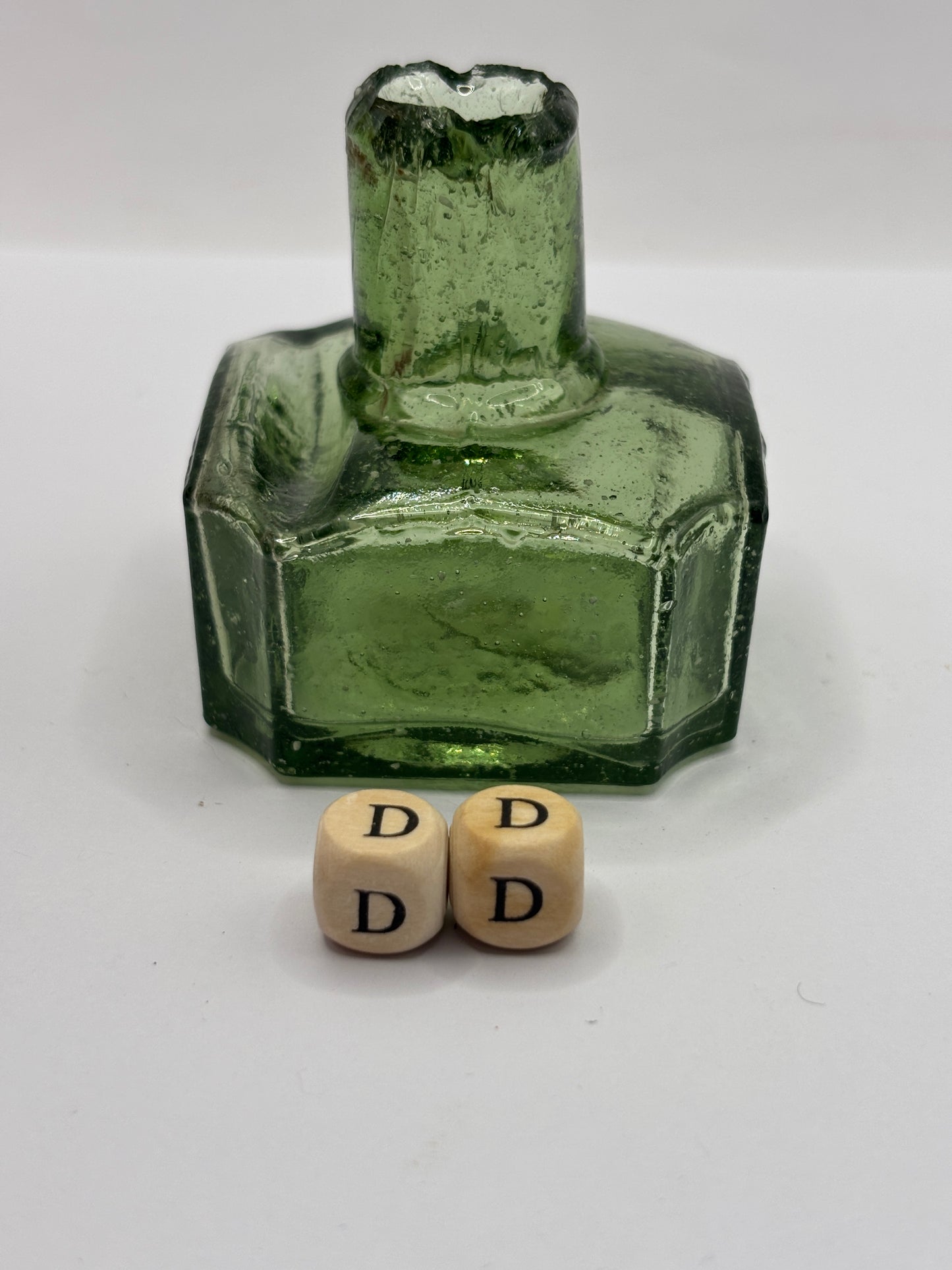 Old green glass ink, inkwell. (DD)
