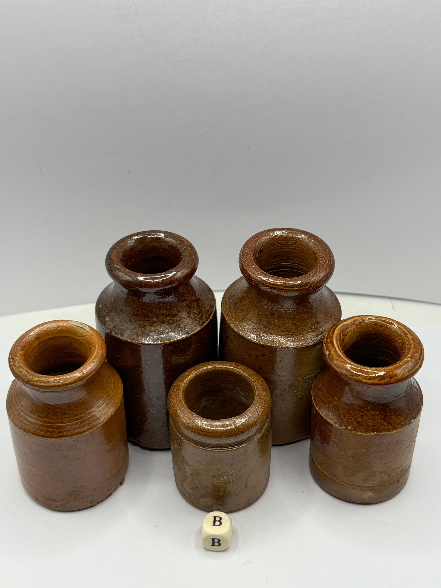 5 old brown stoneware pots (B)