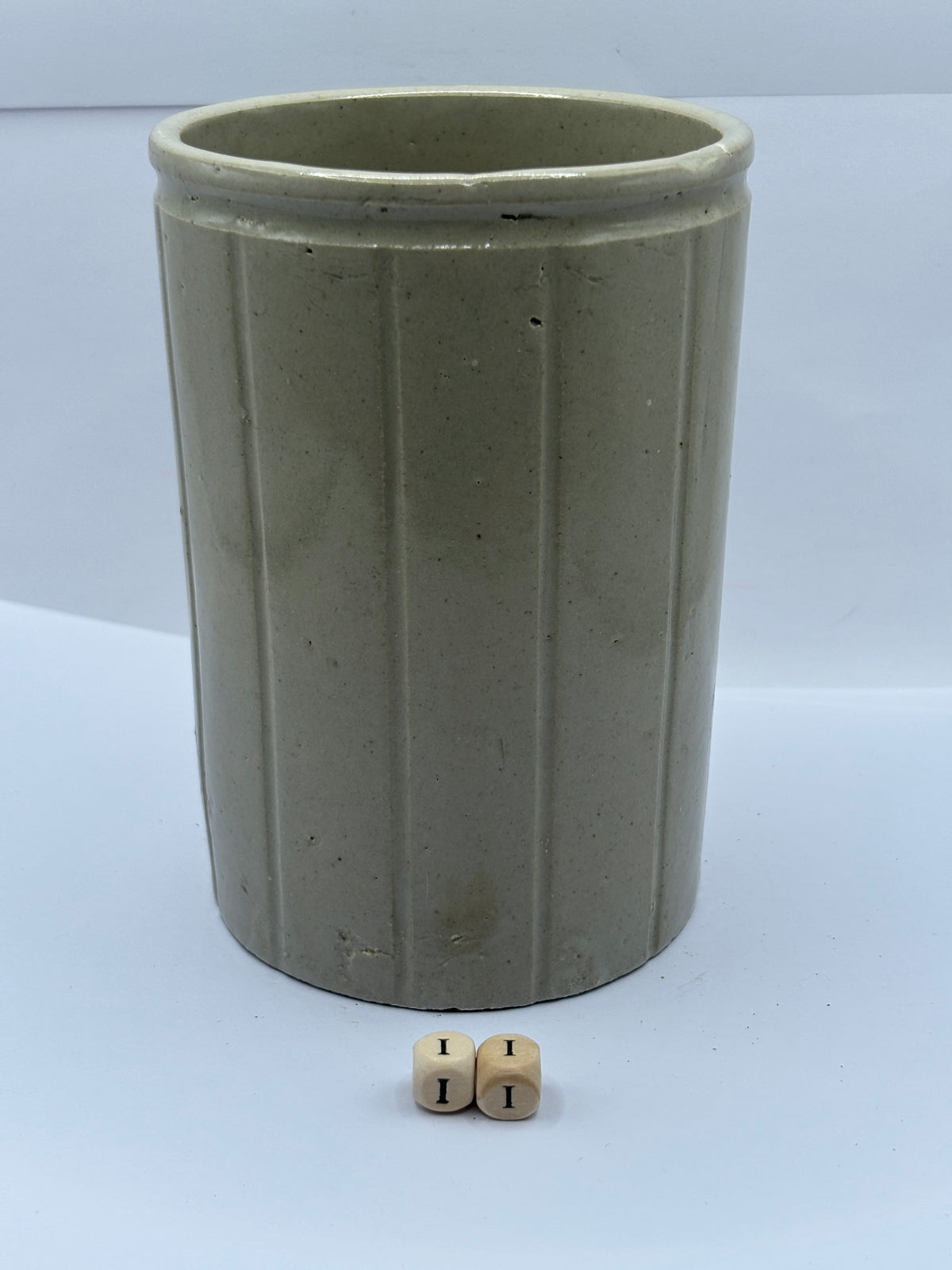 Old 2lb ribbed stoneware jam pot (ii)