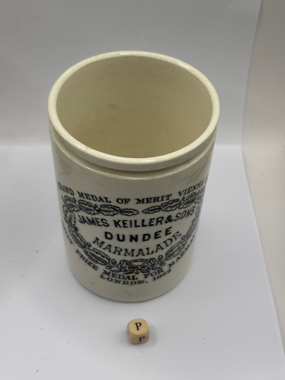 Old 1lb stoneware marmalade pot, James Keiller Dundee marmalade (P)