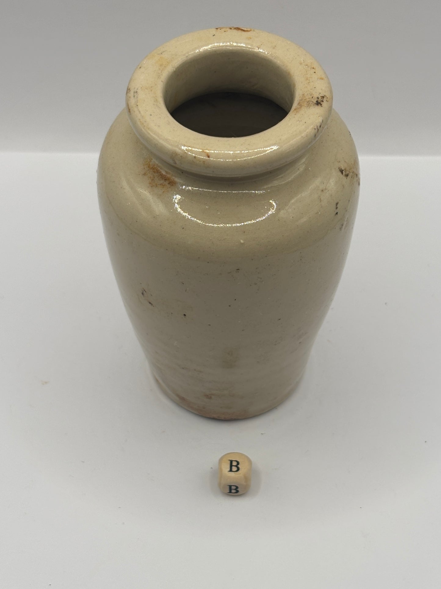 Old plain stoneware cream pot (B)