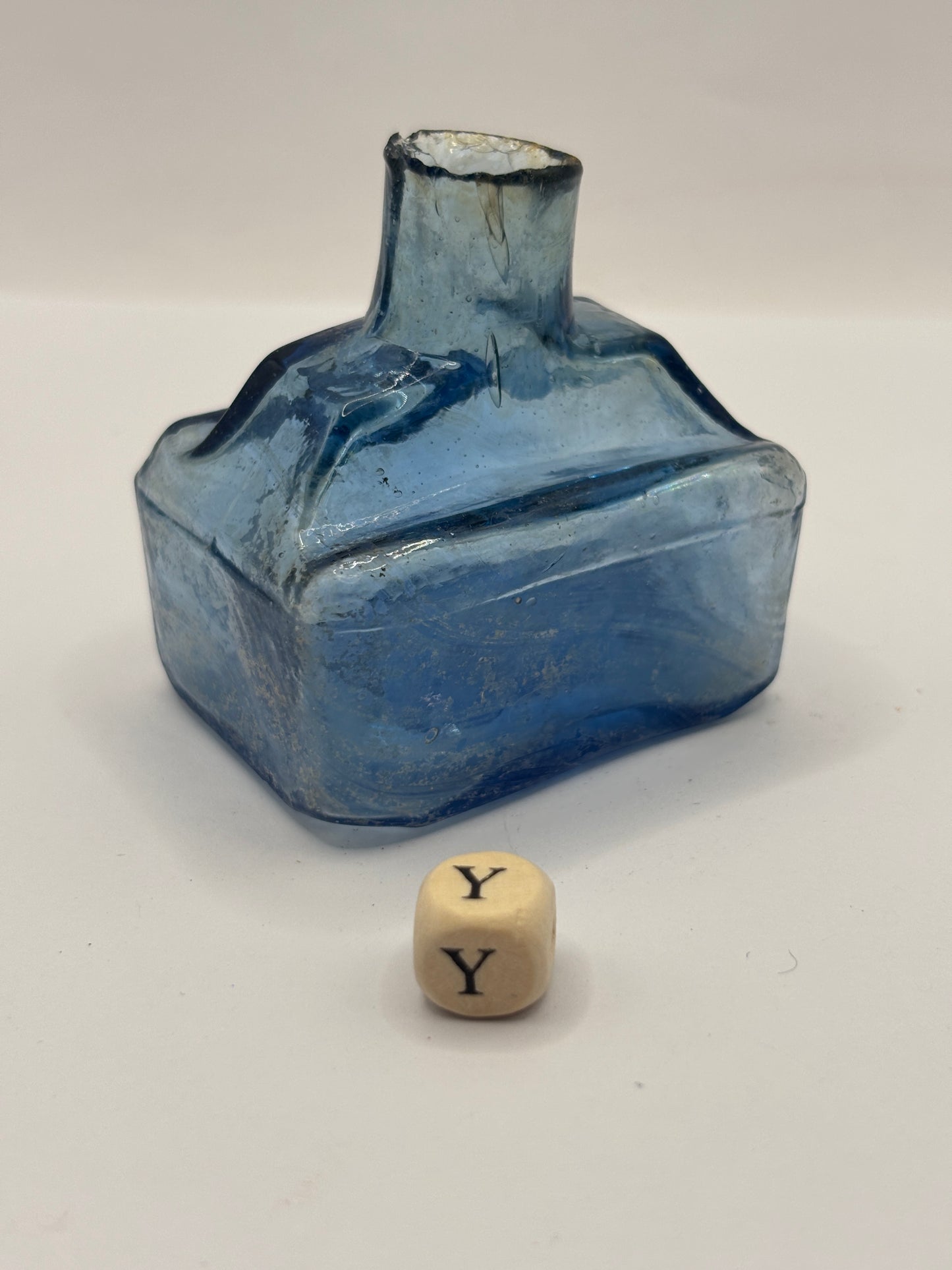 Old blue glass boat ink, inkwell (Y)