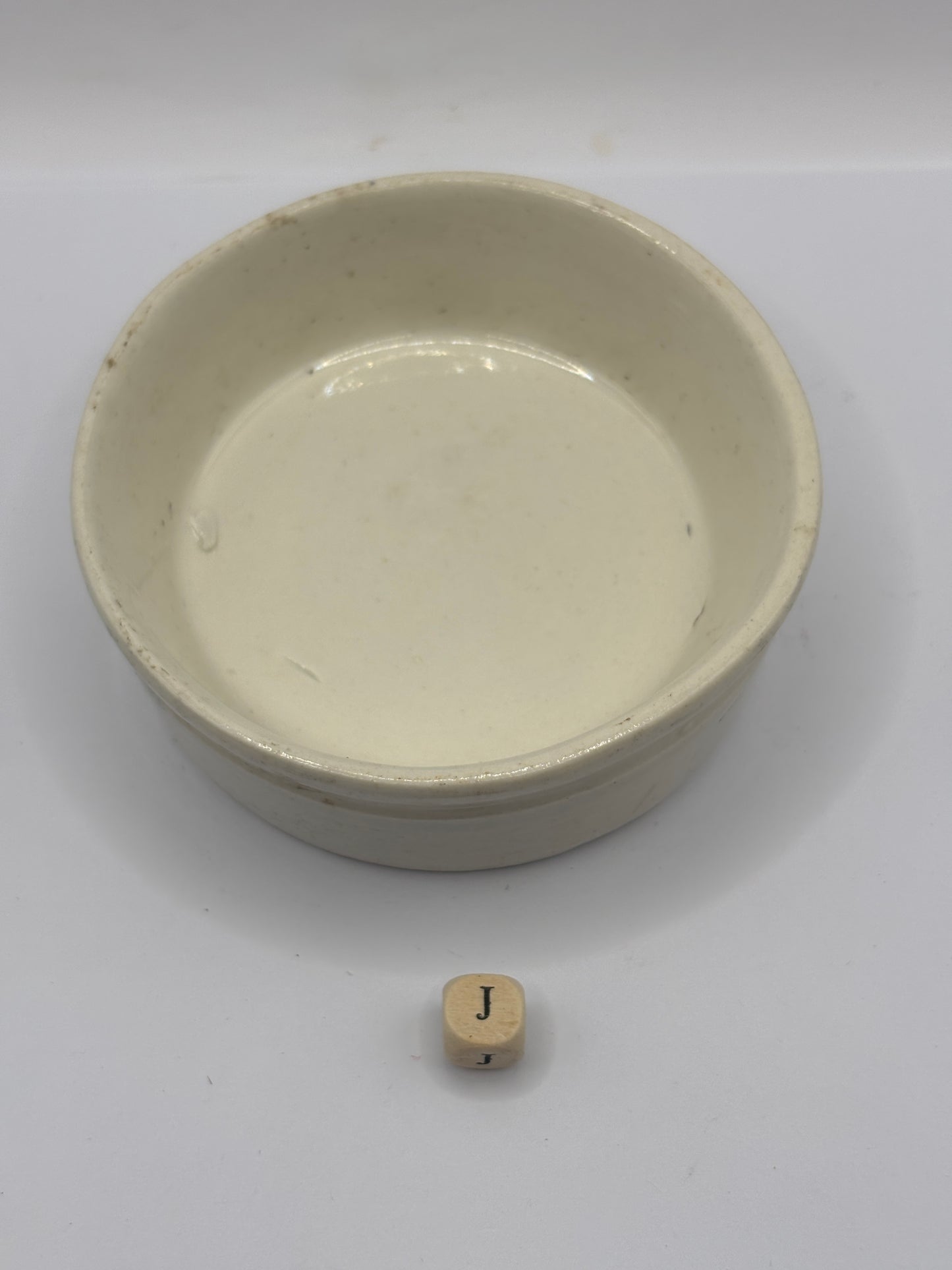 Old plain stoneware meat paste pot (J)