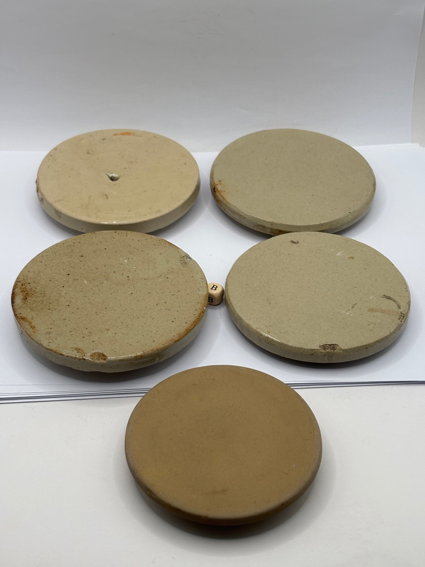 5 old plain stoneware lids, stacking lids (B)