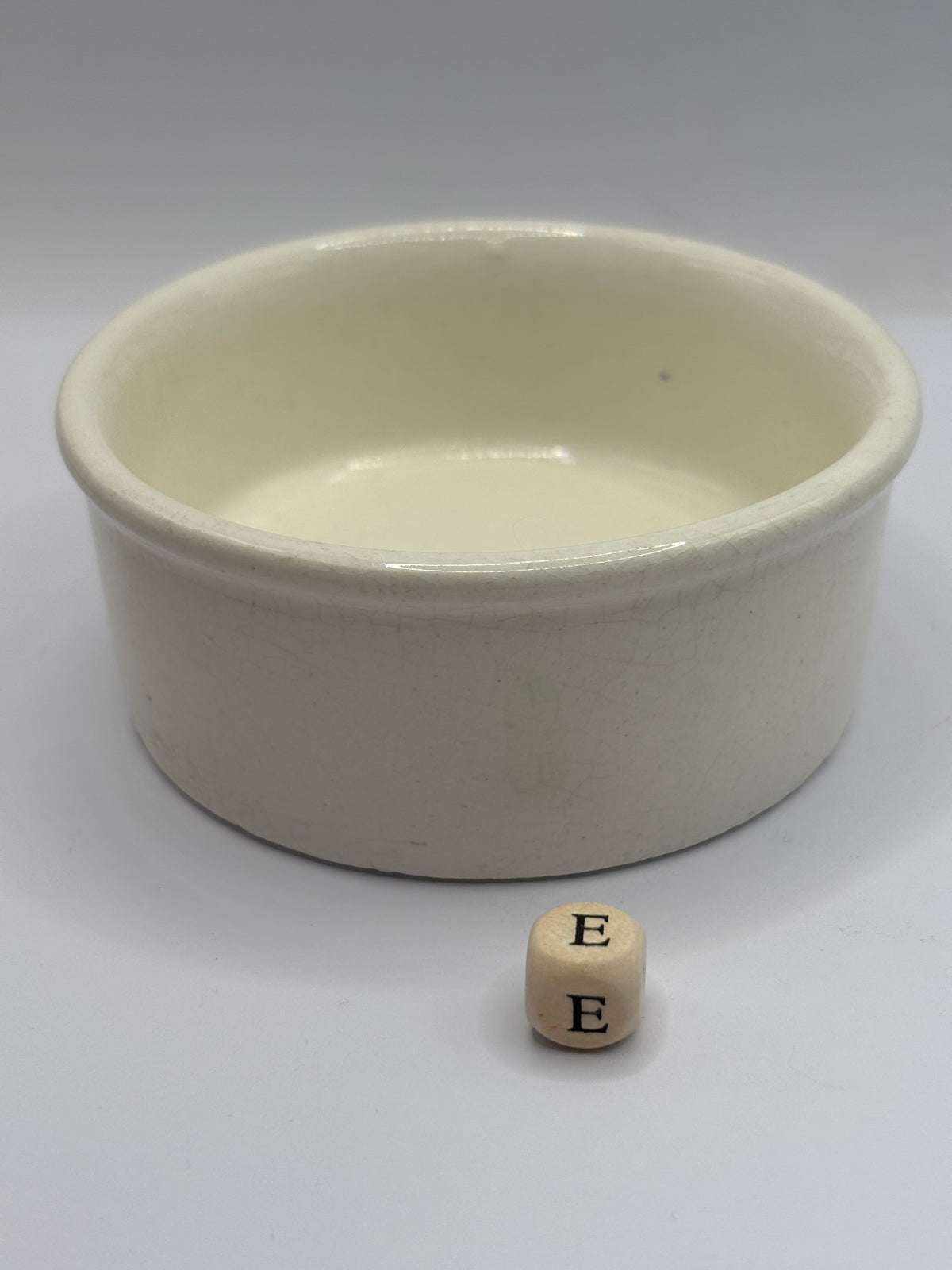 Old advertising meat paste pot, Wallis’s celebrated potted meats (E)
