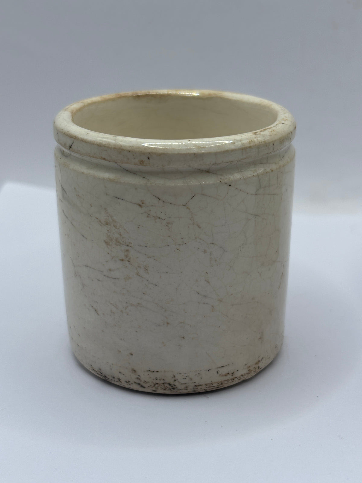 Old small chunky stoneware mailing pot