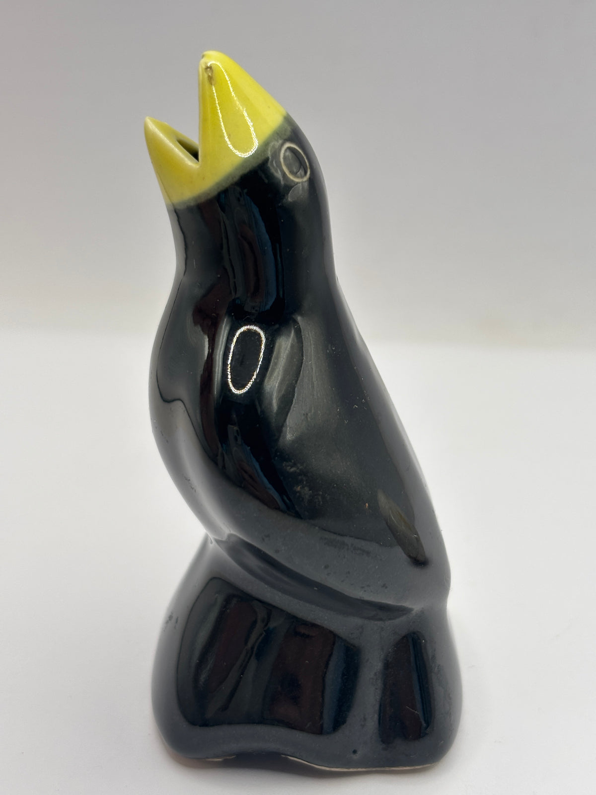 Vintage blackbird pie funnel, pie bird
