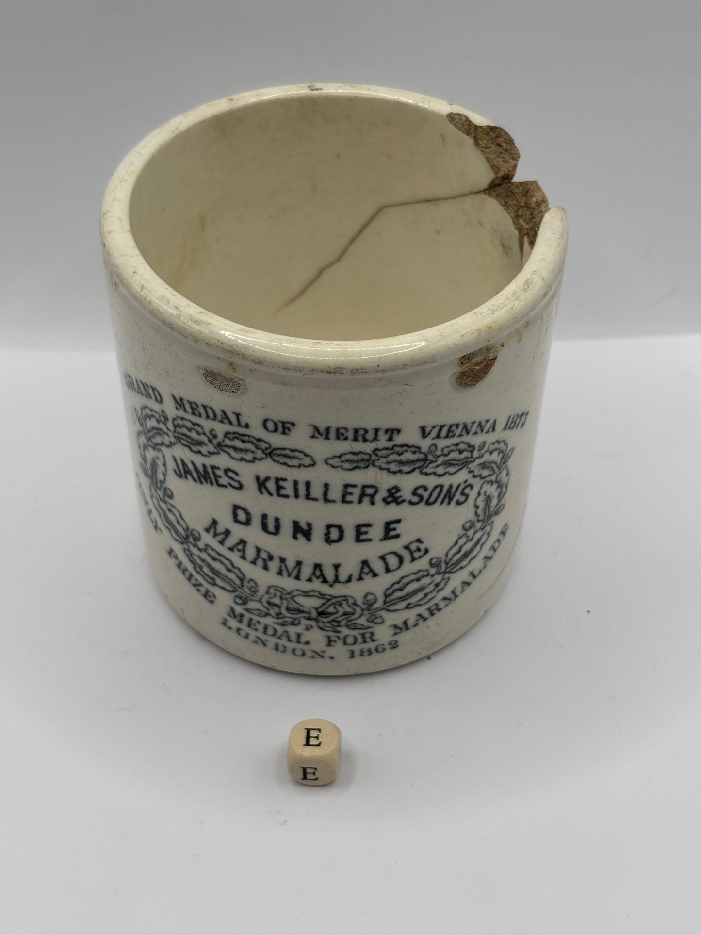Old 1lb James Keiller dundee marmalade jar (E) damaged