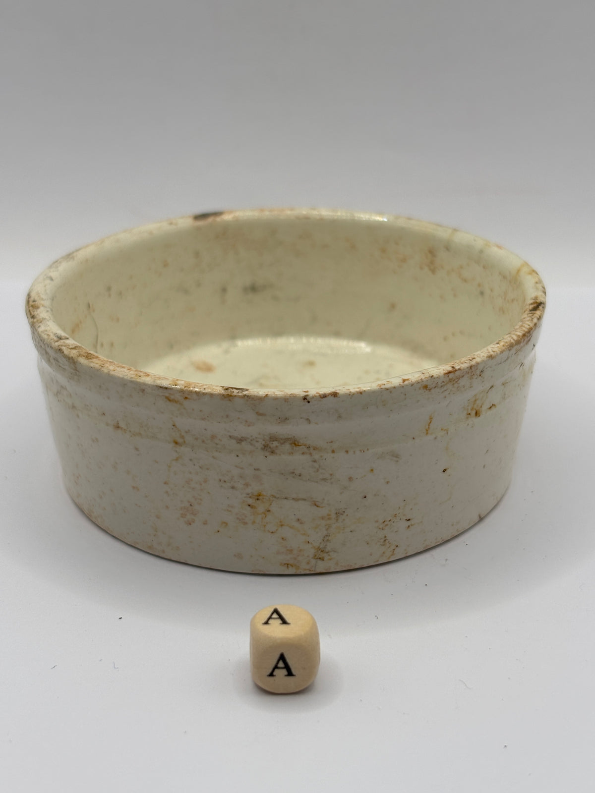 Old plain stoneware meat paste pot (a)