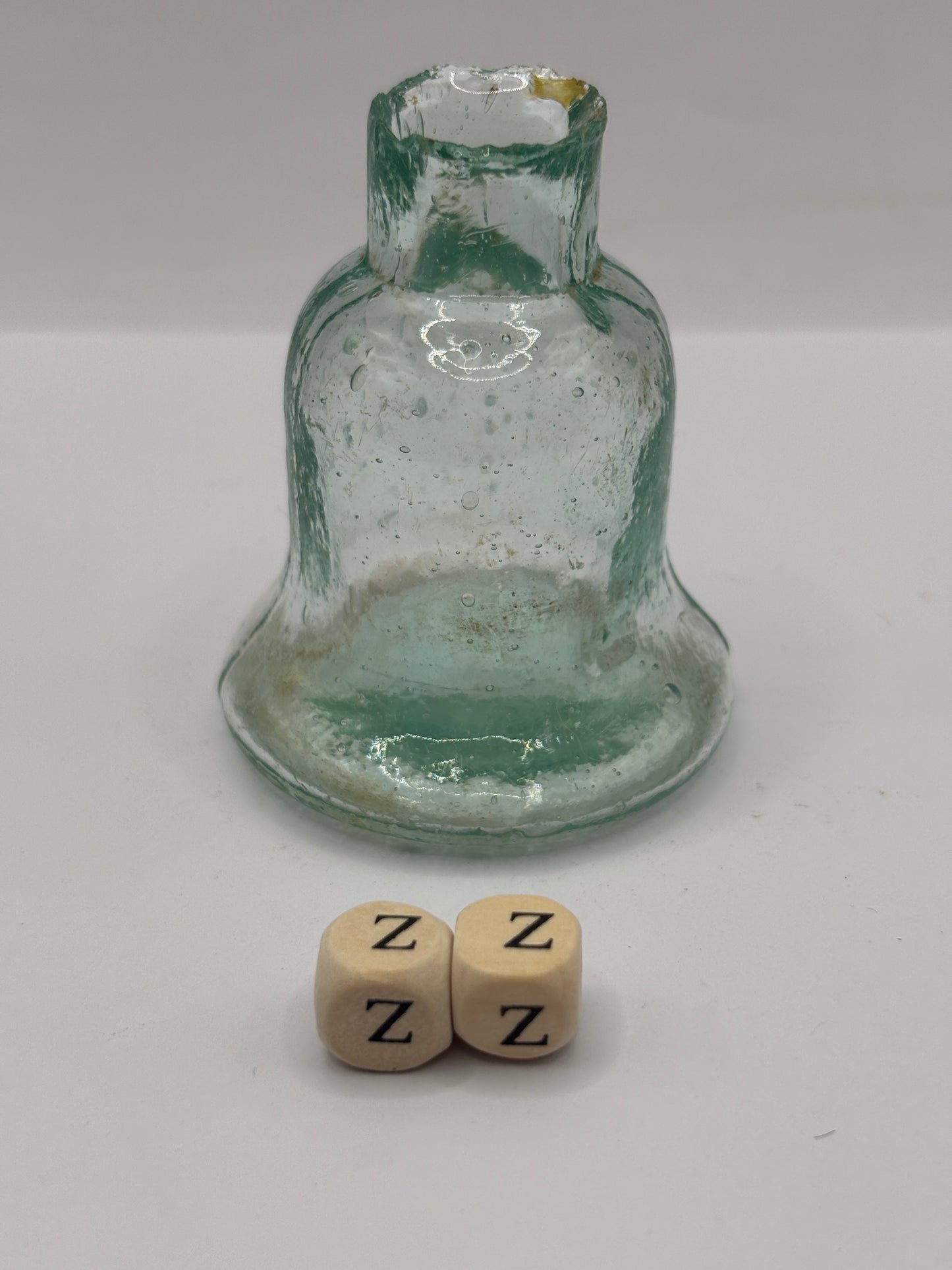 Old aqua glass inkwell, Bell ink (zz)