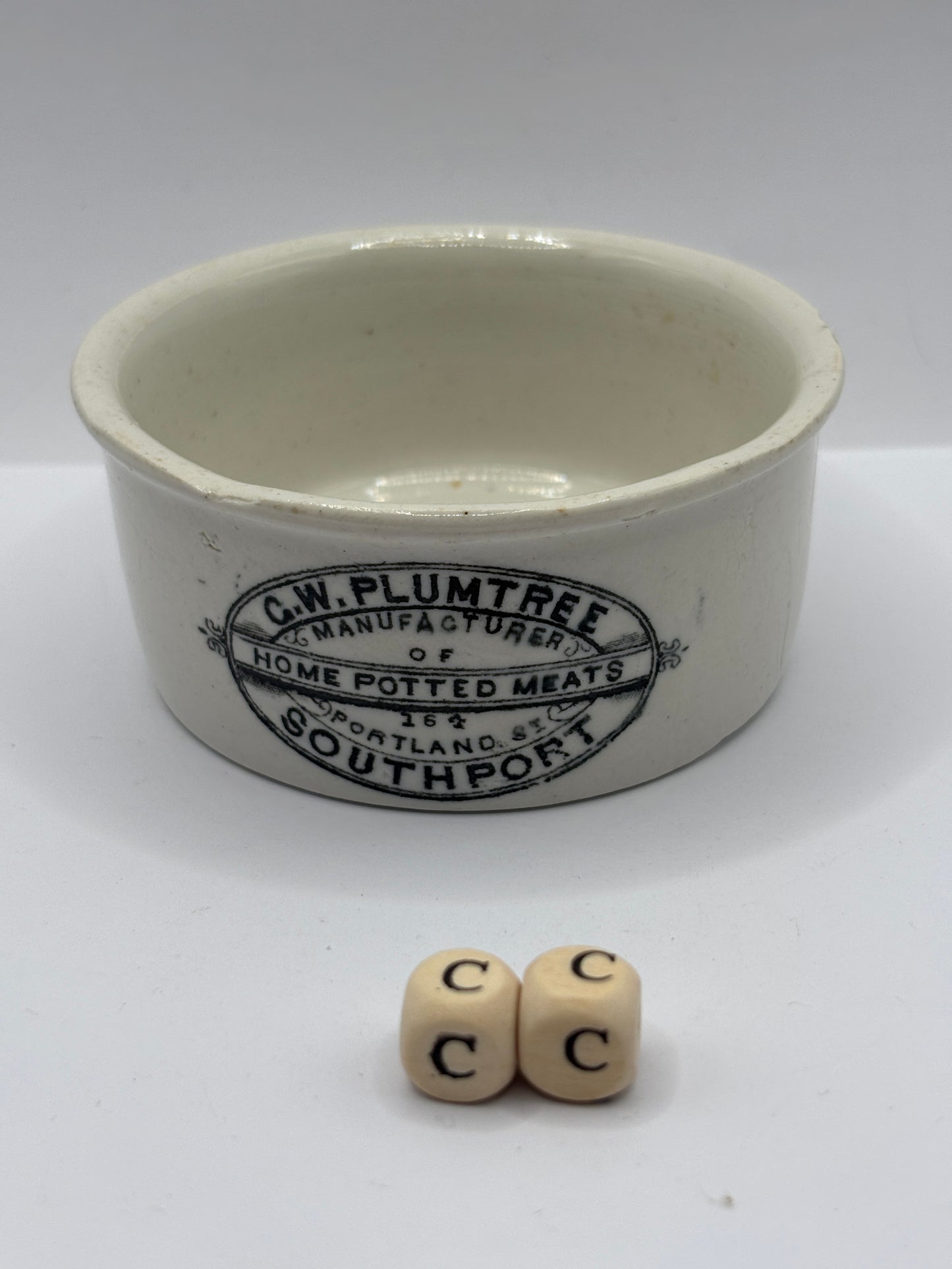 Old Plumtree advertising meat paste pot (CC)