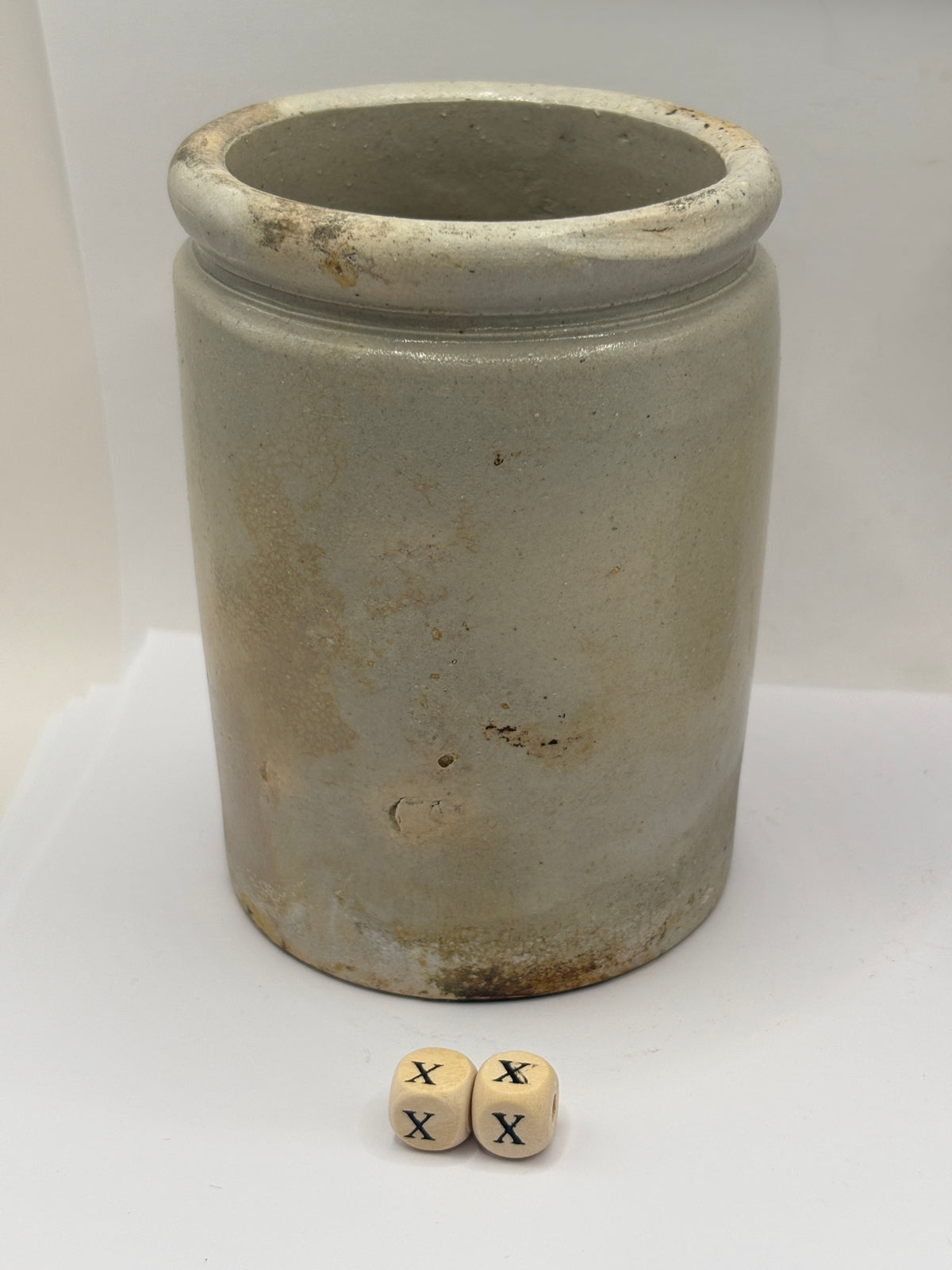 Old 1lb rolled top stoneware jam pot (xx)
