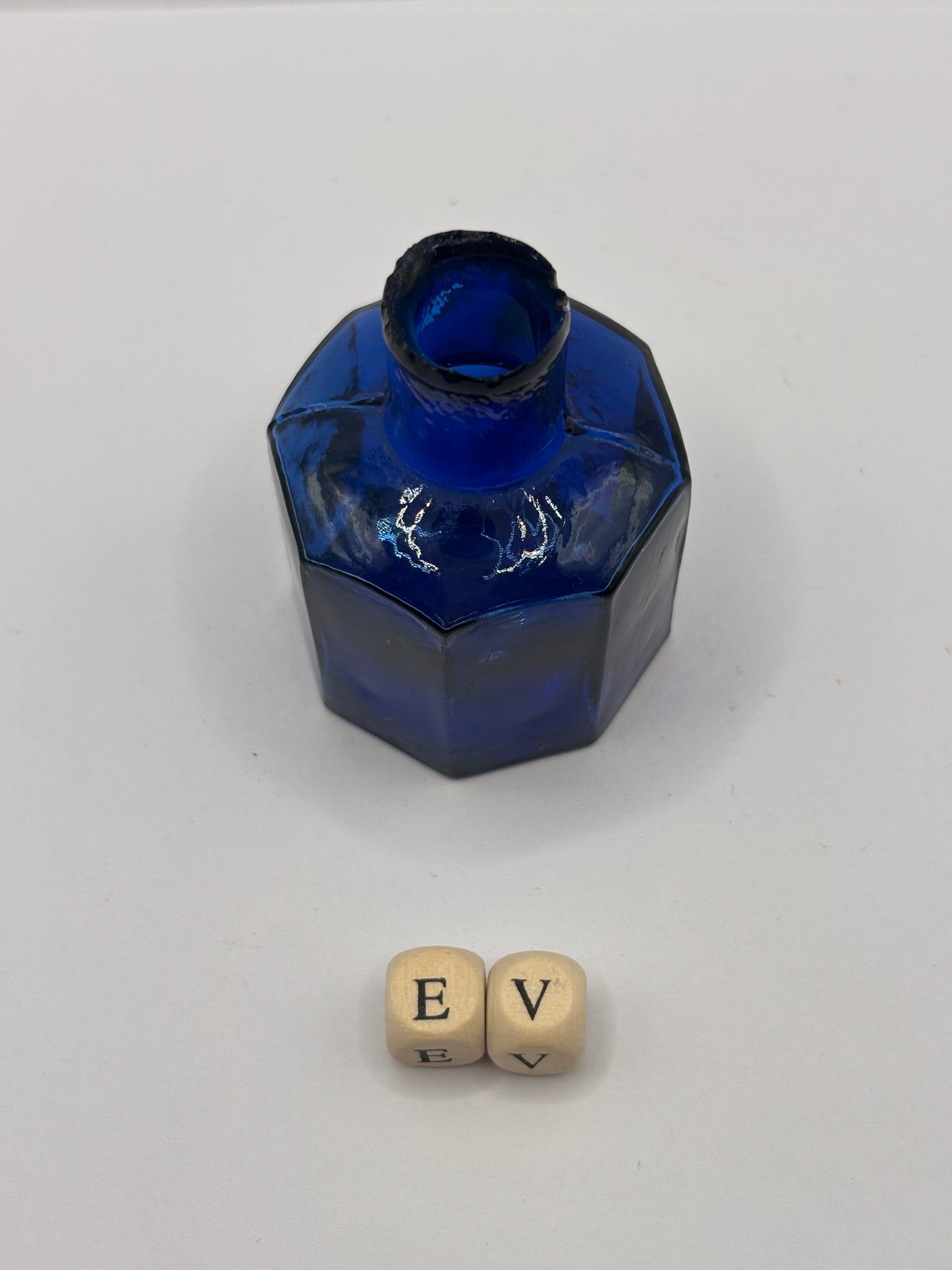 Old cobalt blue glass ink bottle, inkwell, penny ink (EV)