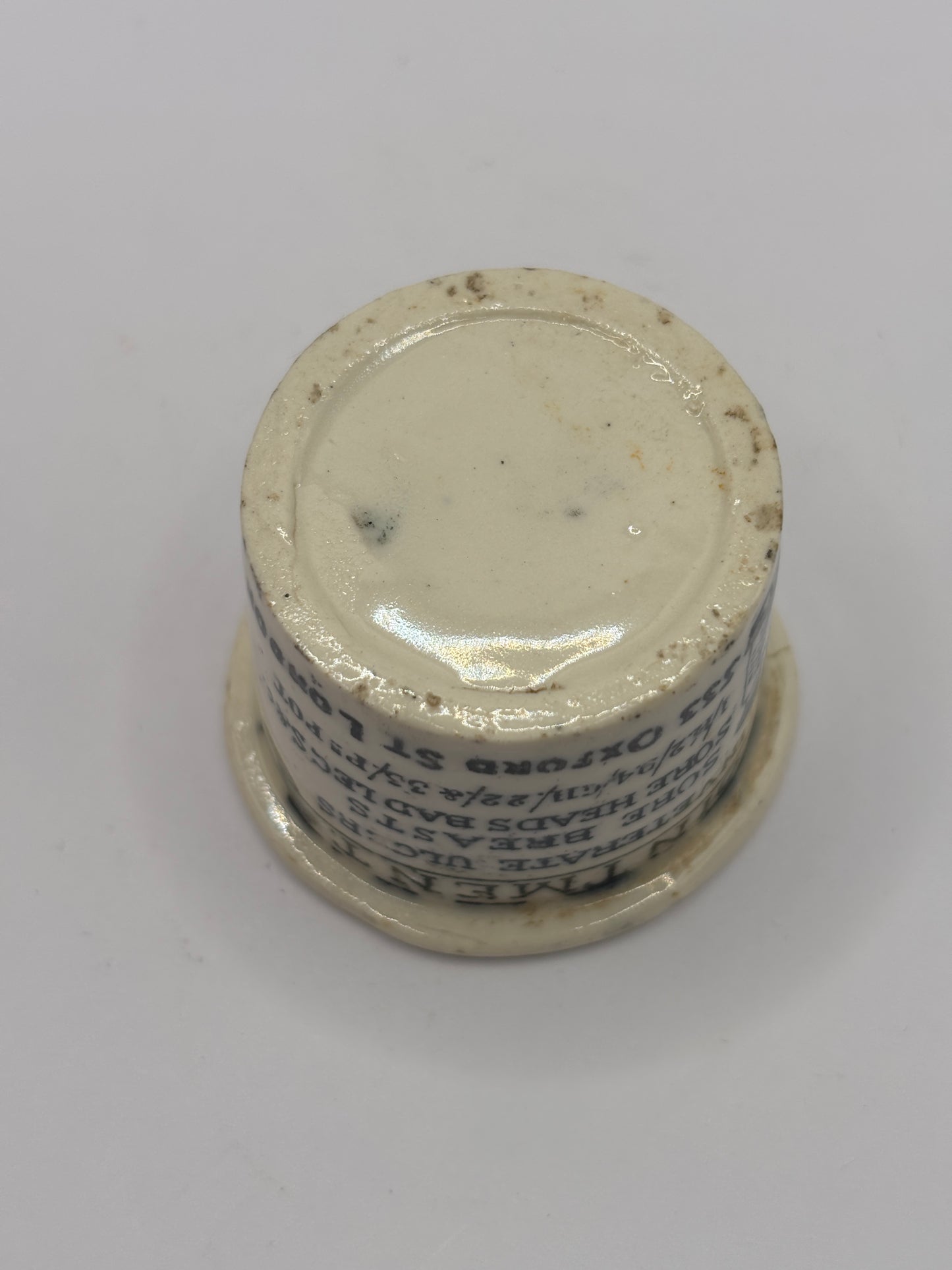 Old advertising ointment pot, Holloway’s ointment