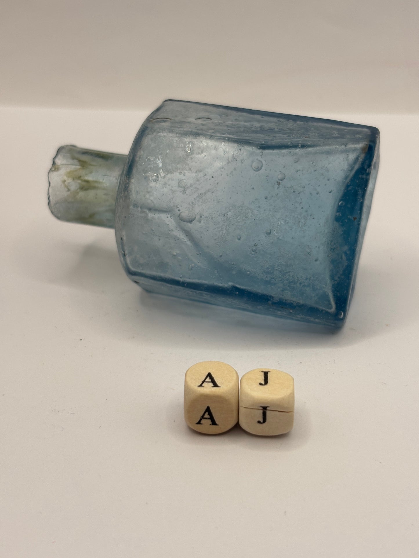 Old crusty blue glass inkwell, tipper ink, ink bottle, penny ink (AJ)