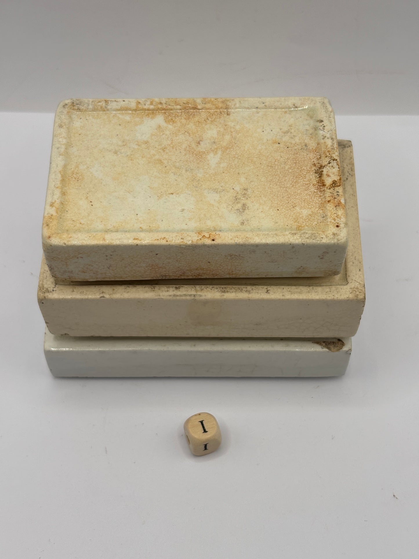 3 rarer rectangle shaped pot lid bases, stackers (i) damages