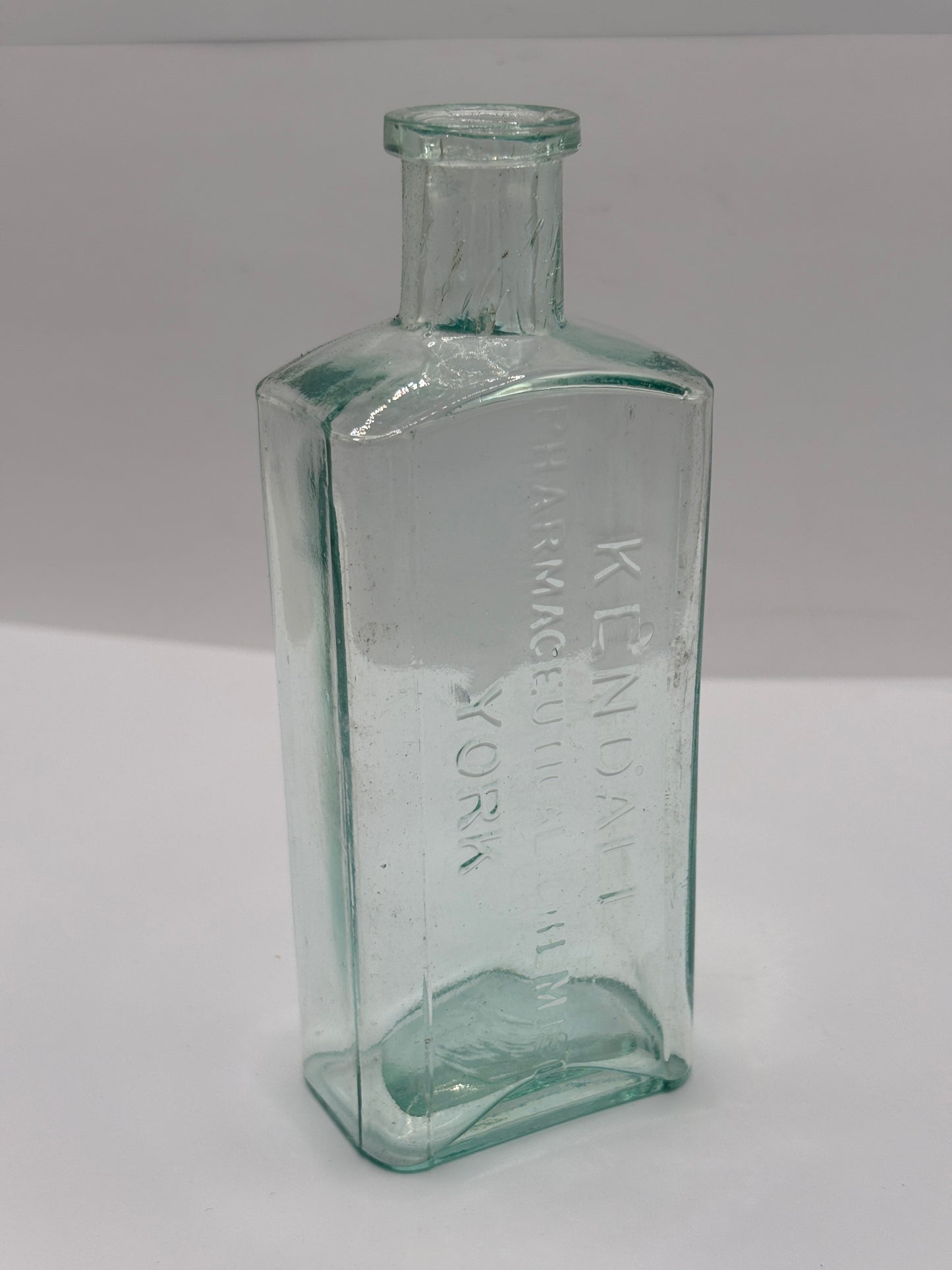 Old York advertising chemist bottle, Kendall pharmaceutical chemist York