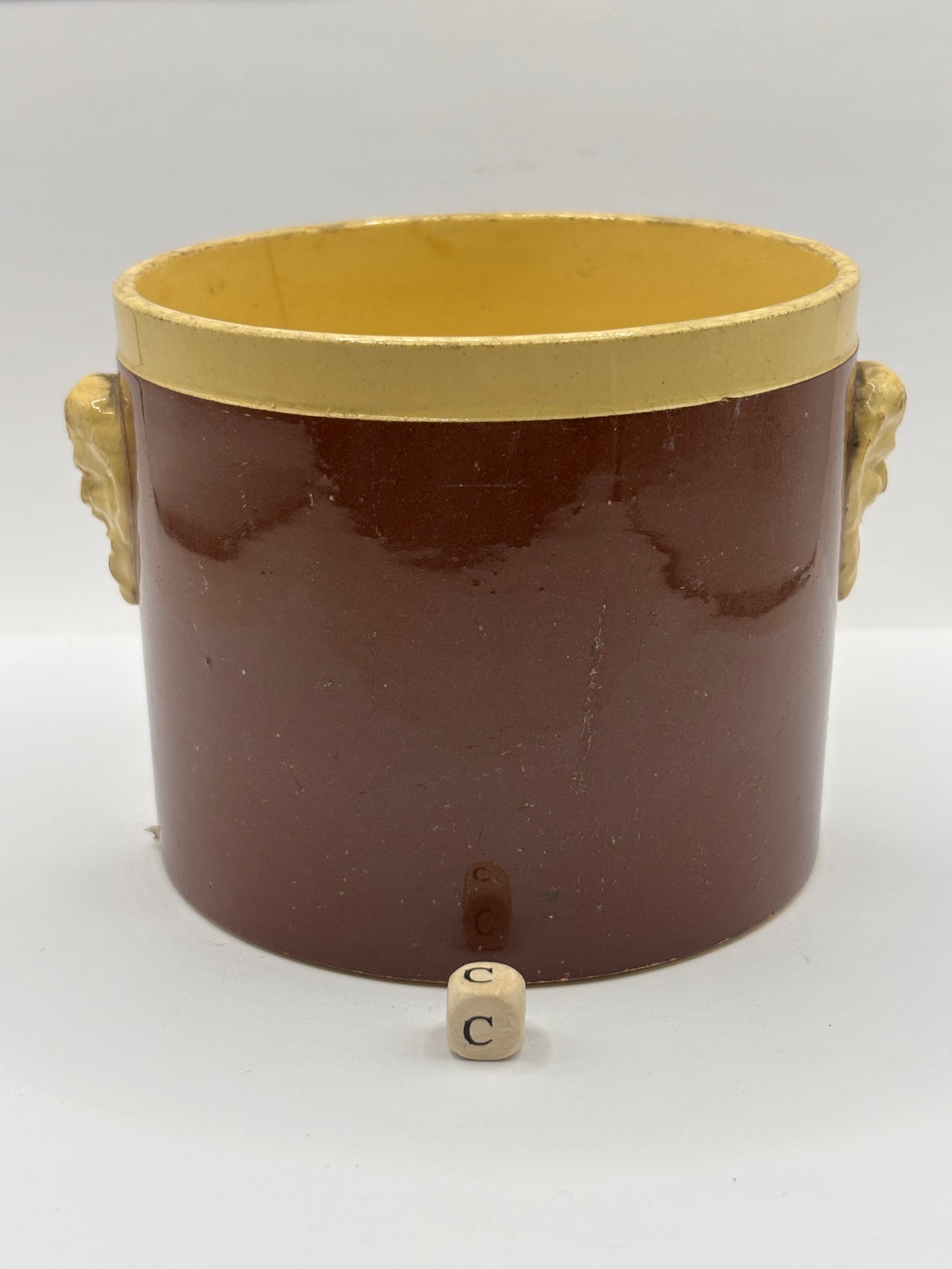 Old french terrine jar/pot. Base only