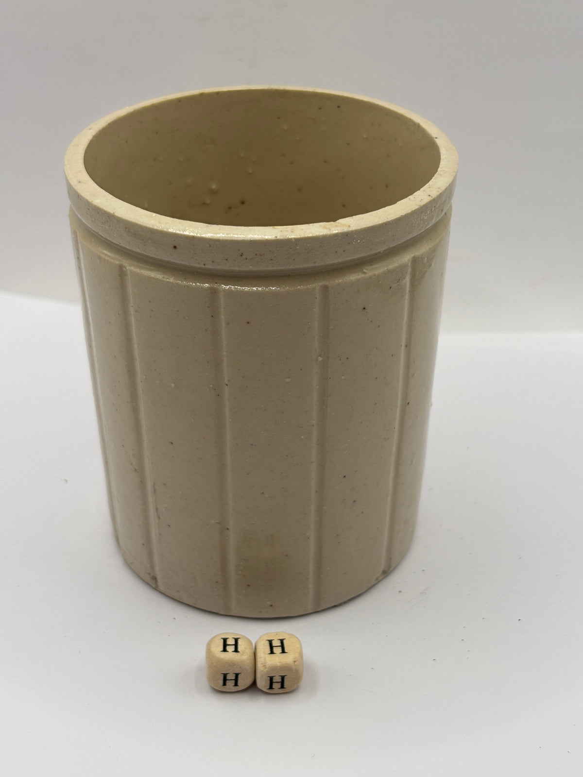Old 1lb ribbed stoneware jam pot (HH)