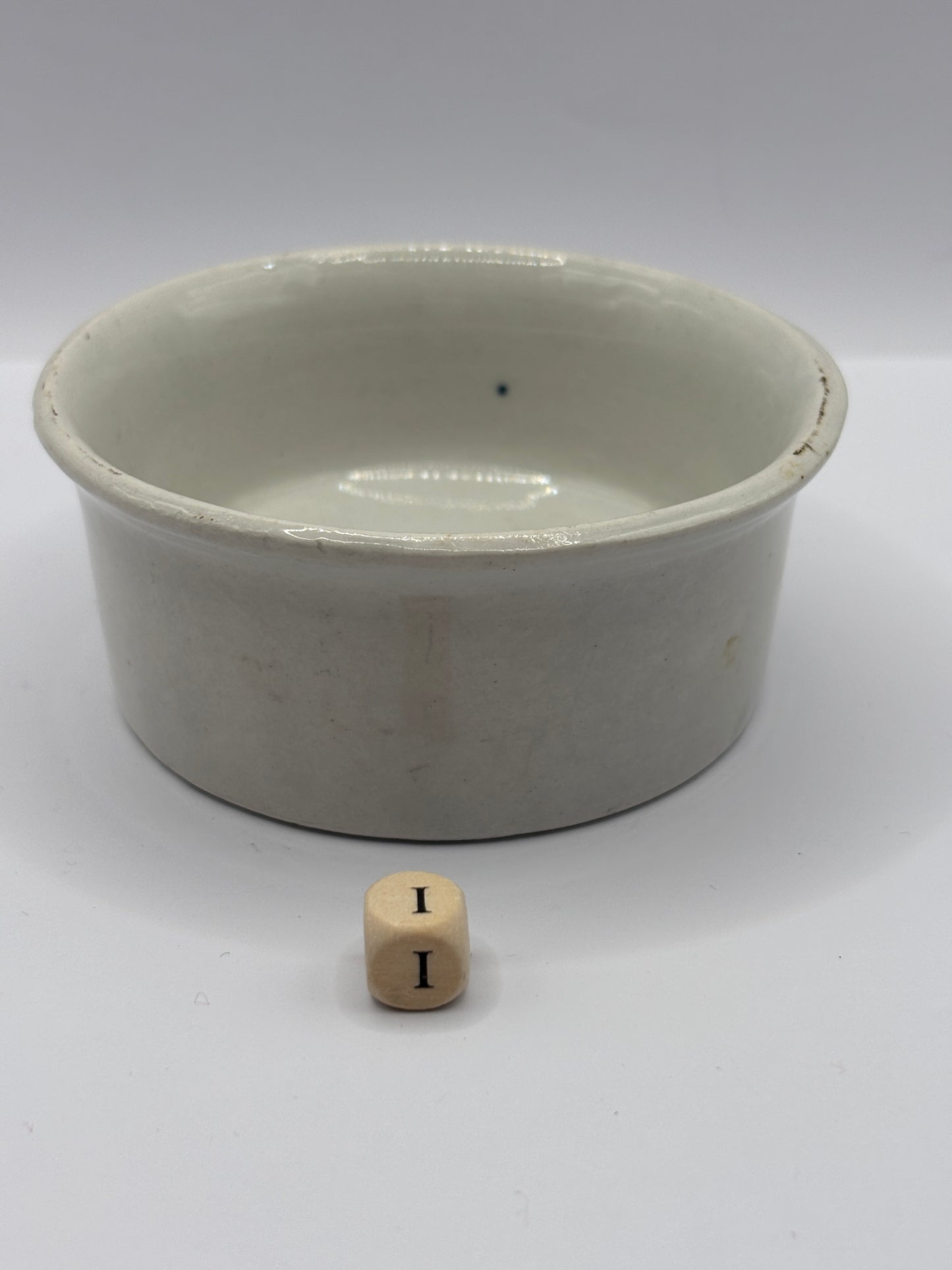 Old Mrs moors advertising meat paste pot (i)