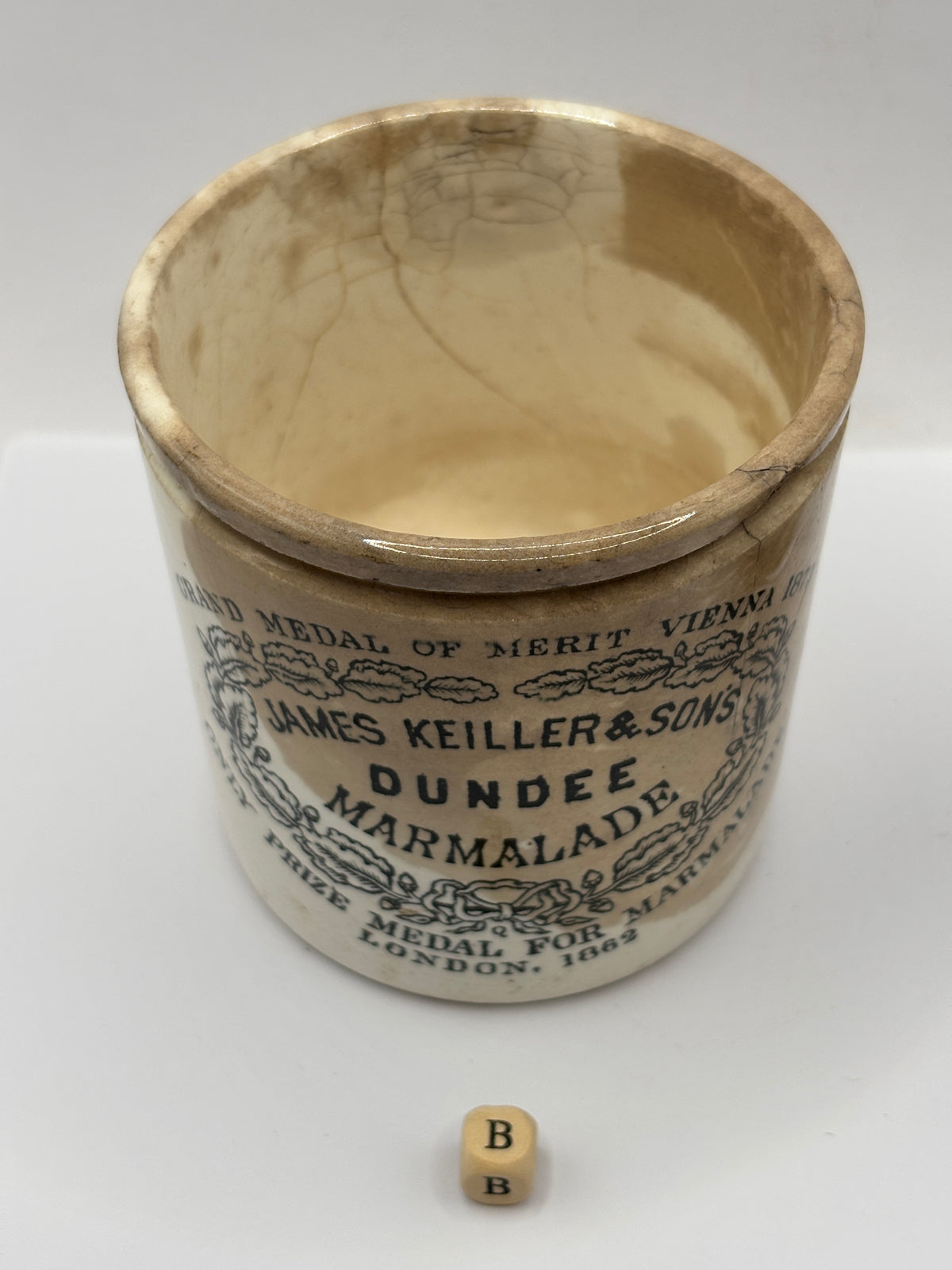 Old 1lb stoneware marmalade pot, James Keiller Dundee marmalade (B)