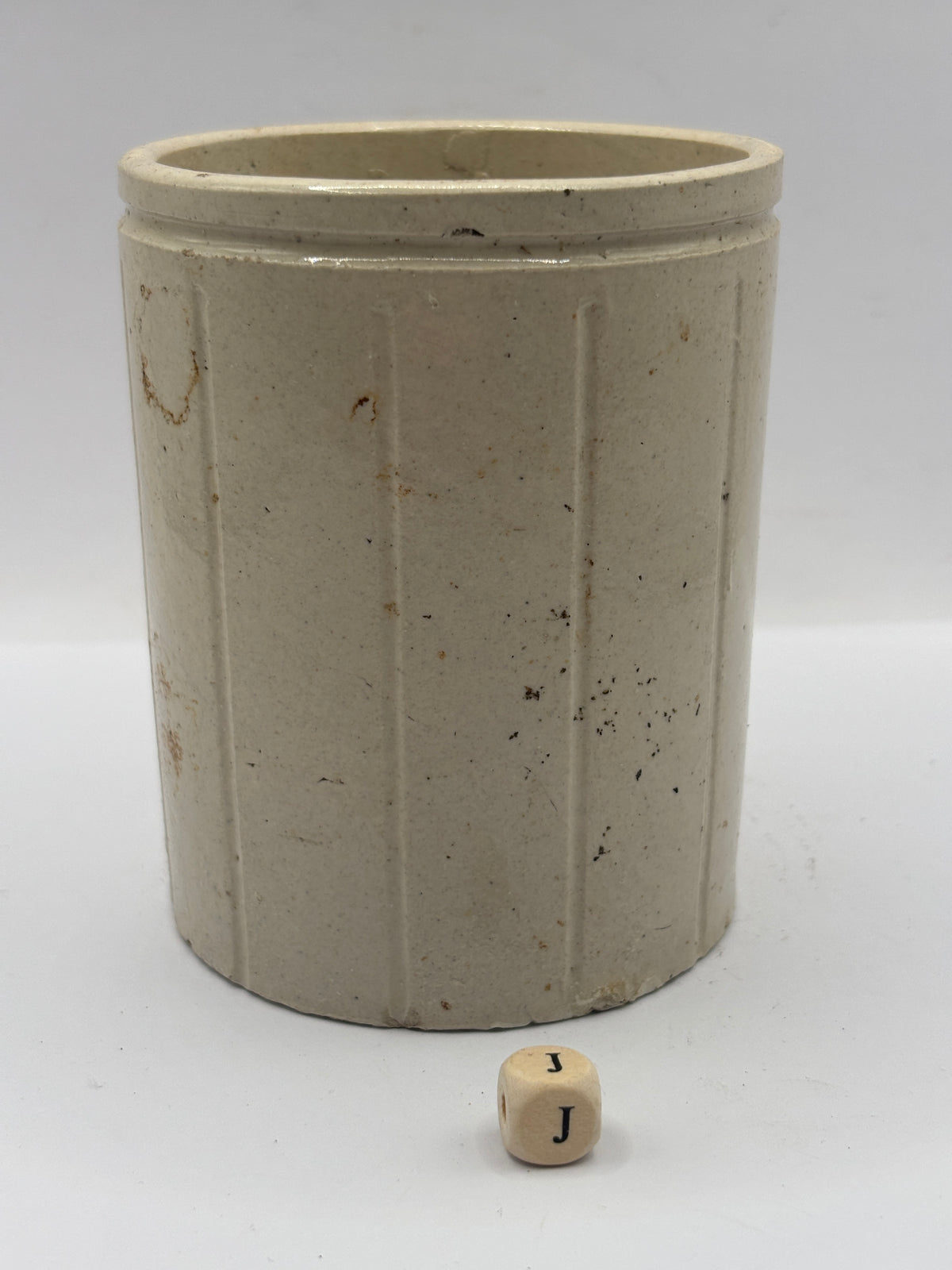 Old 1lb ribbed stoneware jam pot (J)