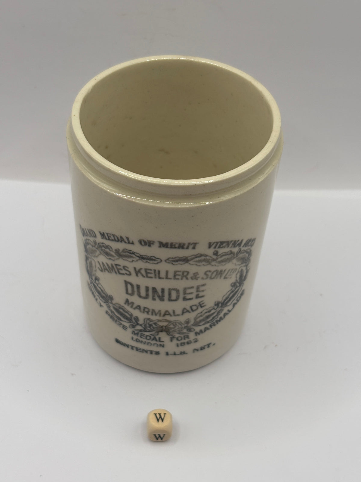 Old 1lb stoneware marmalade pot, James Keiller Dundee marmalade (w)
