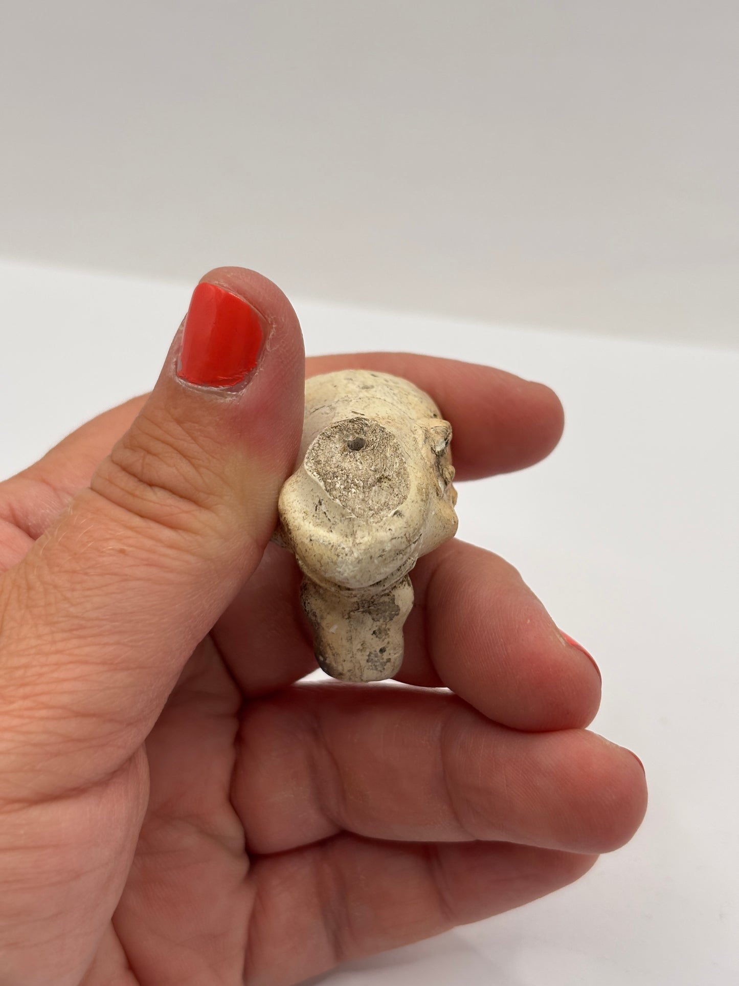 Old figural clay pipe head, pipe bowl. Ally sloper