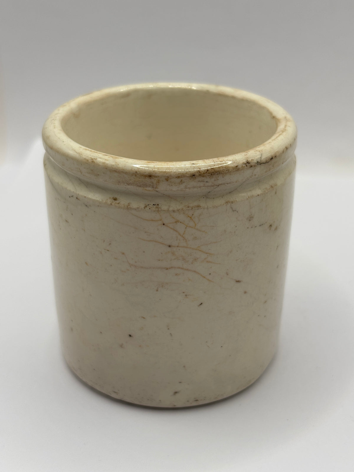 Old small chunky stoneware mailing pot