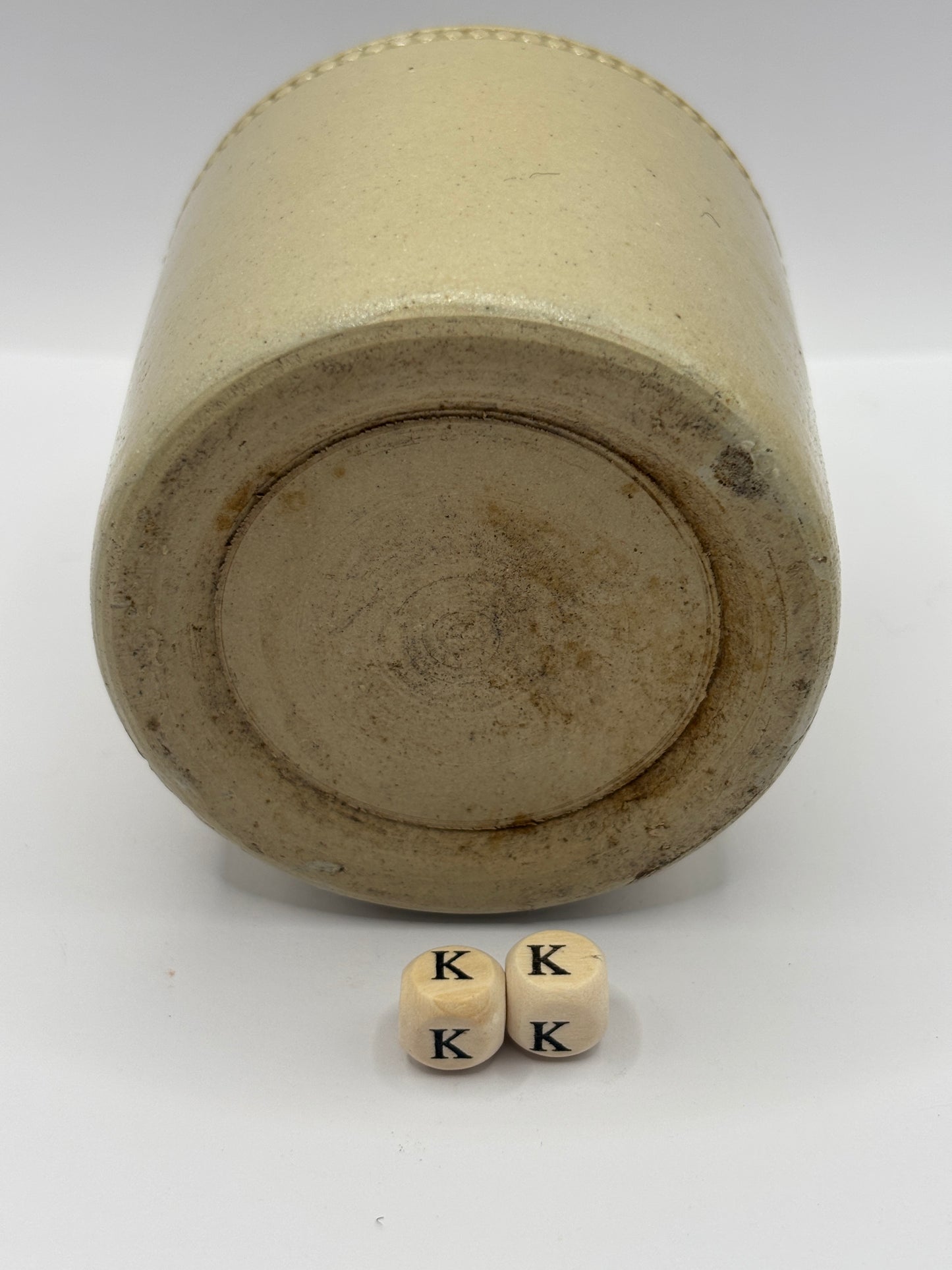 Old stoneware caviar pot (KK)