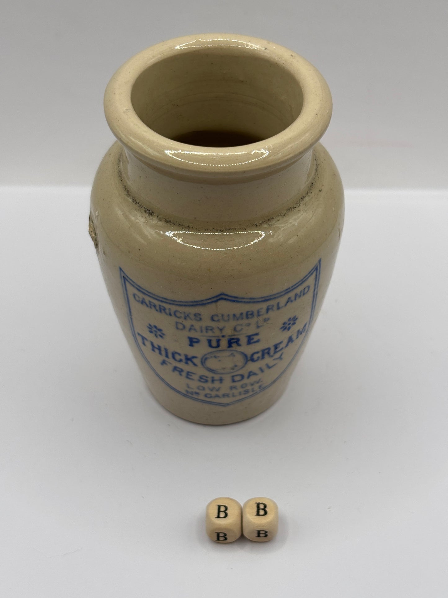 Old advertising cream pot, Carricks pure thick cream (BB)