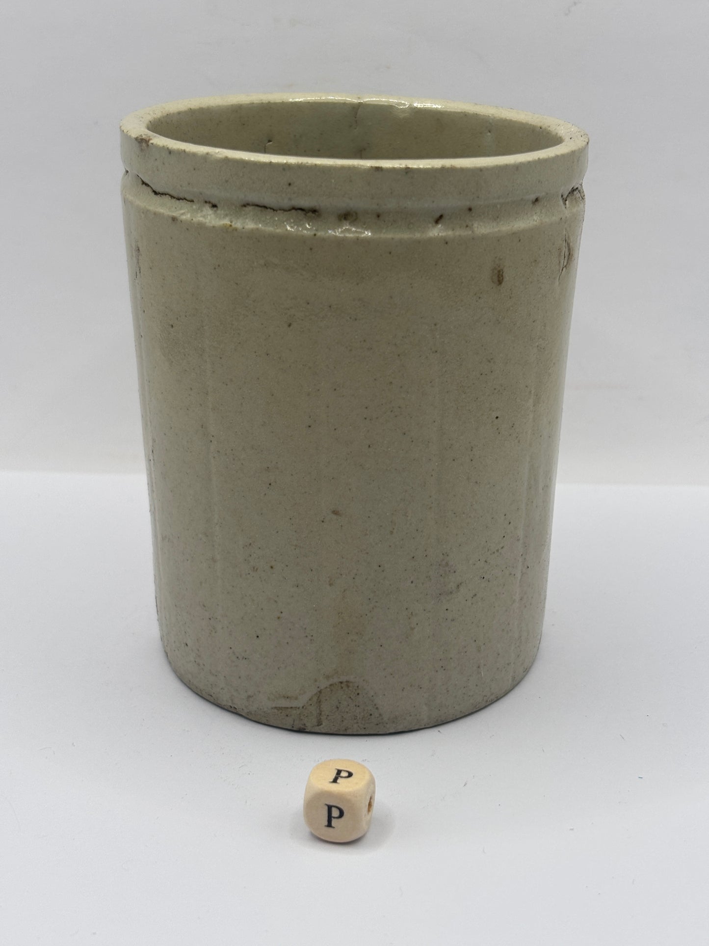 Old 1lb ribbed stoneware jam pot (P)