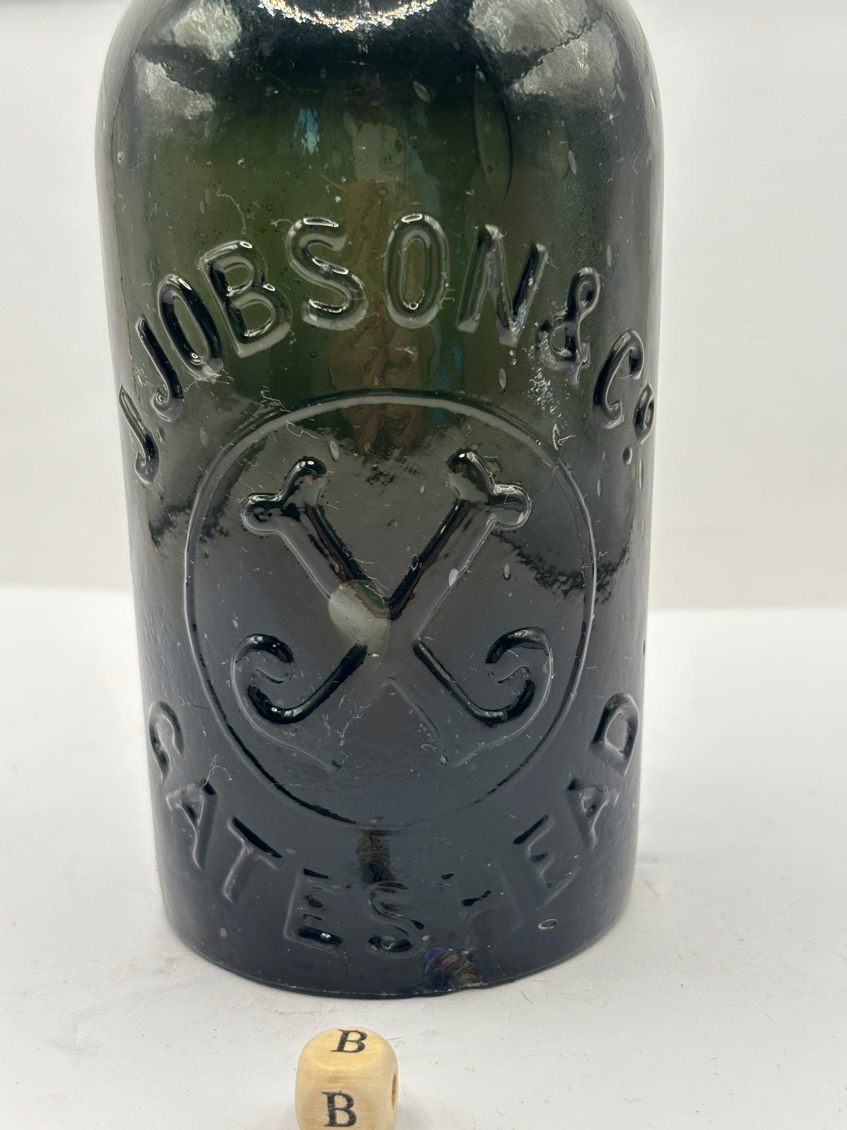 Old advertising beer bottle, J.Jobson & Co Gateshead (B)