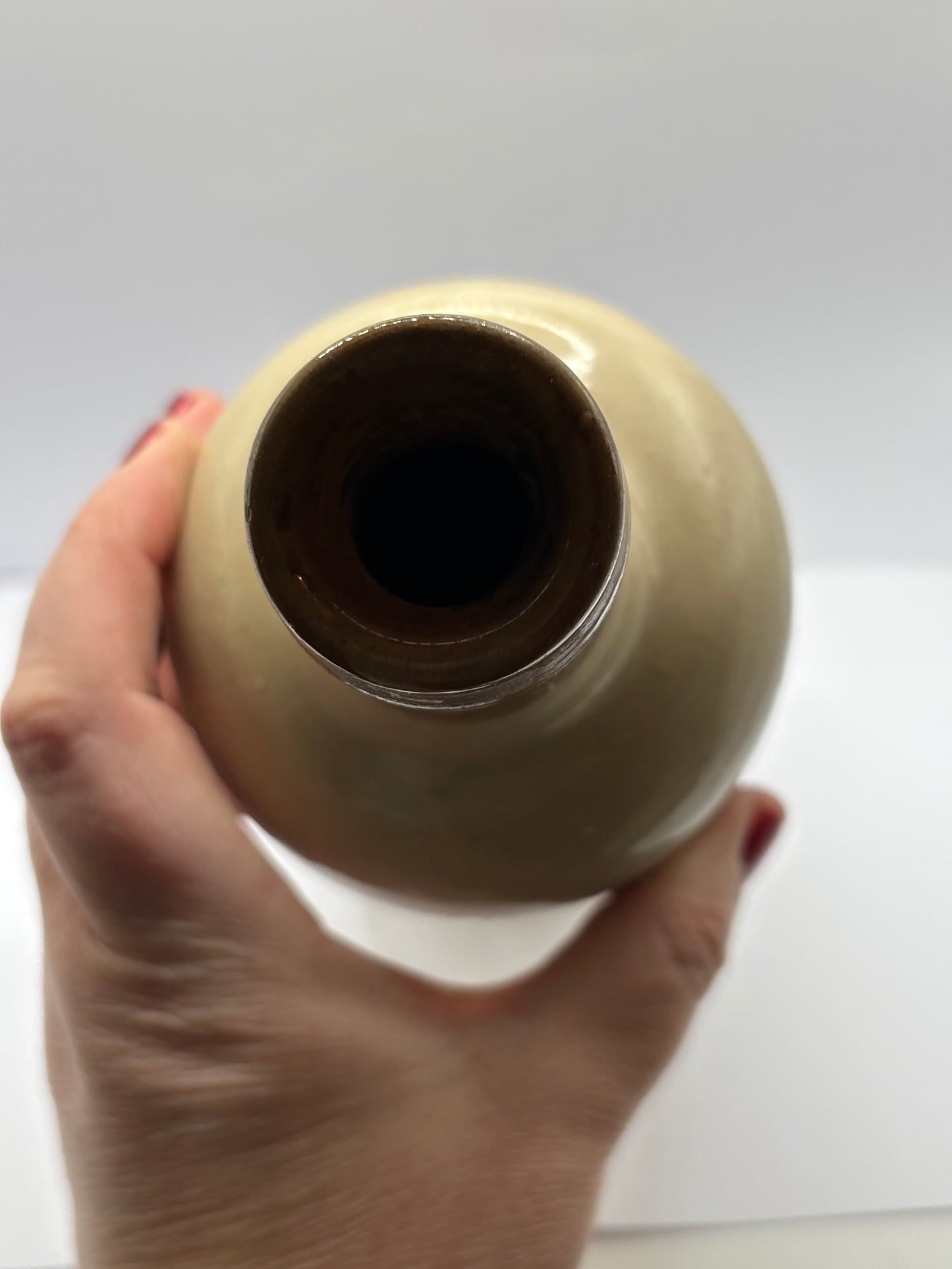 Old White stoneware ammonia bottle, Inmans household Ammonia